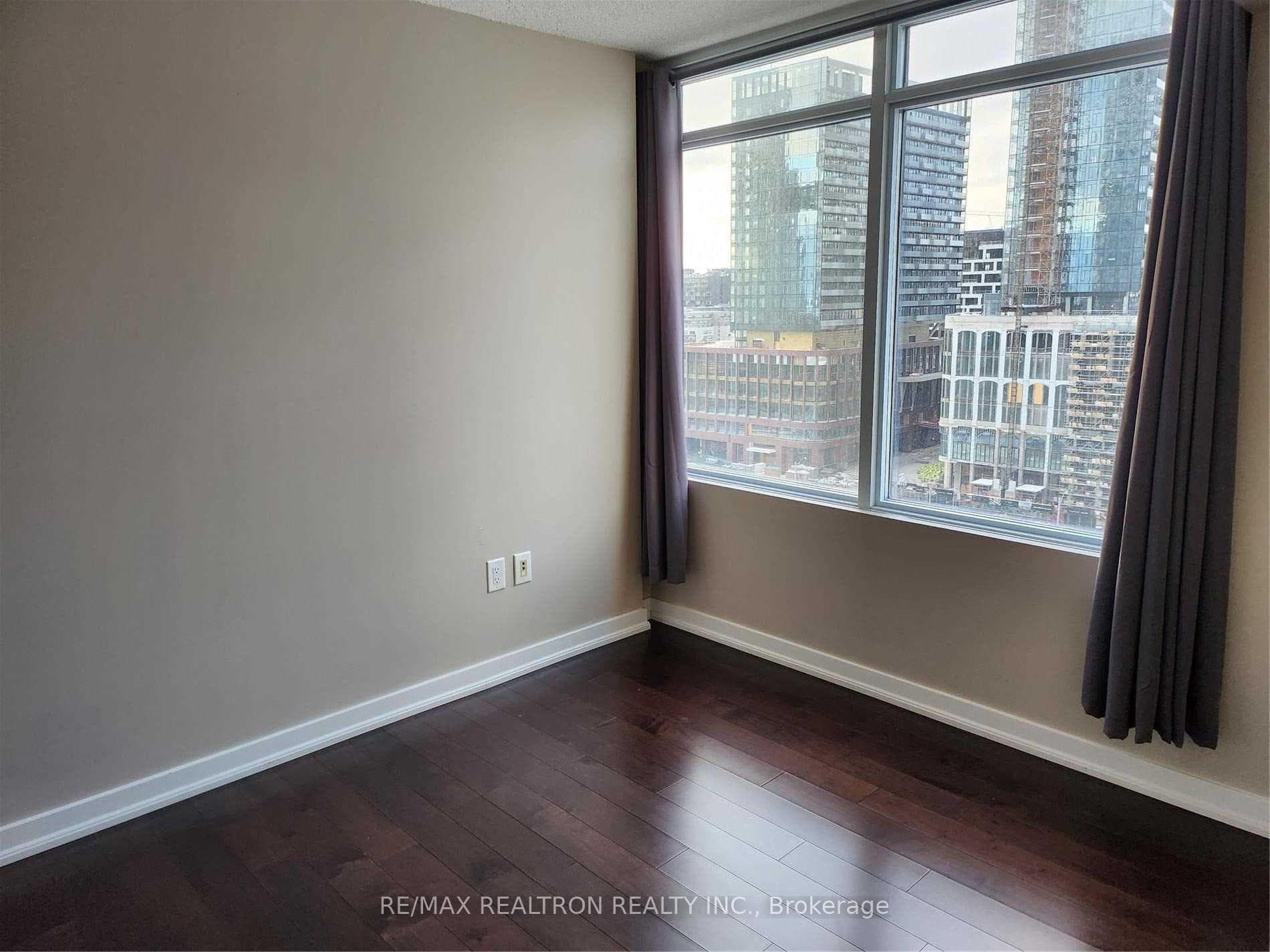 25 Telegram Mews Unit 1615 photo 12