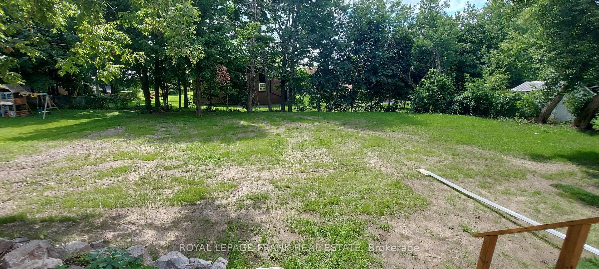 36 Madoc Street photo 34
