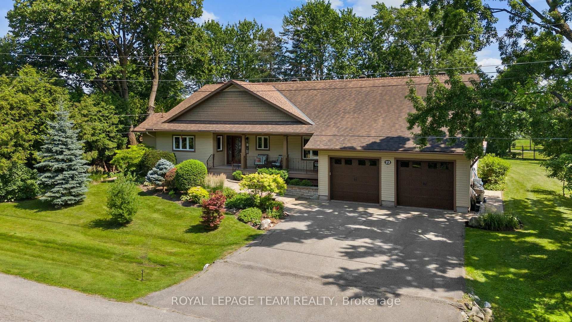 22 Honey Gables Drive photo 1