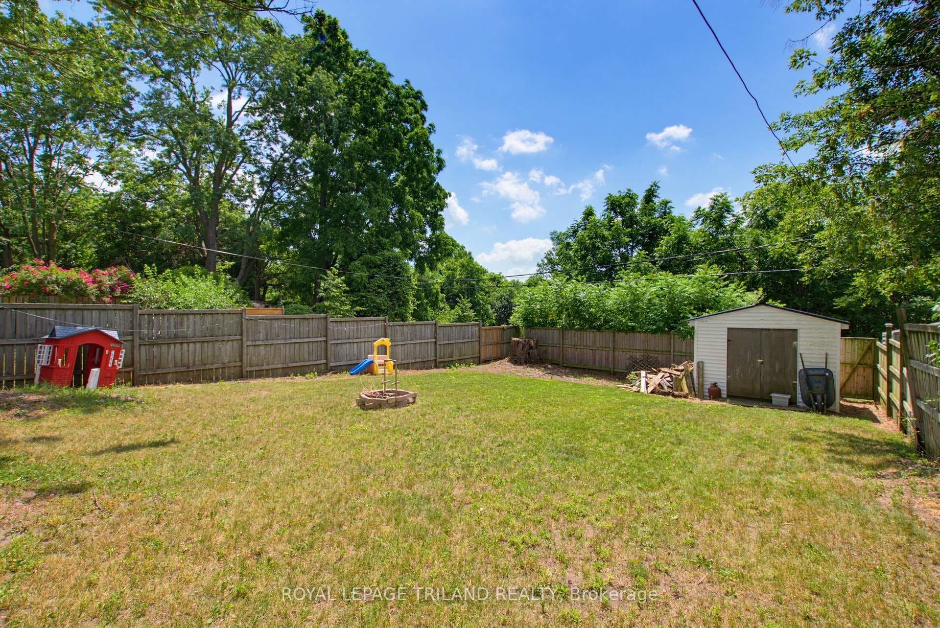 75 Connaught Avenue photo 24