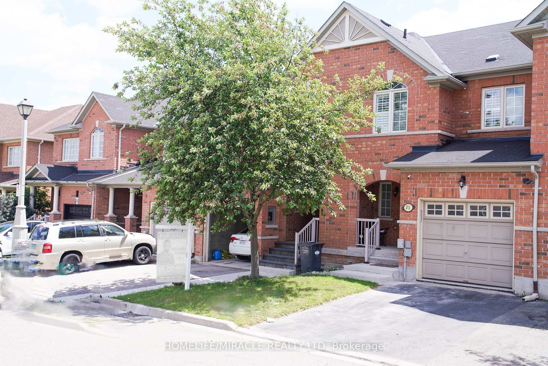 31 Lacebark Court photo 1