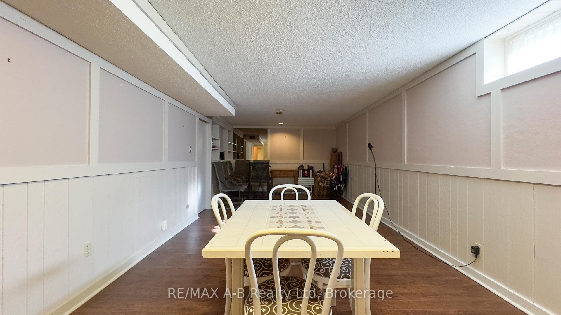 101 Middleton Street photo 37
