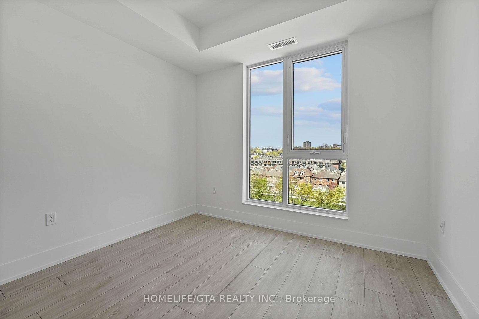 858 Dupont Street Unit 613 photo 18