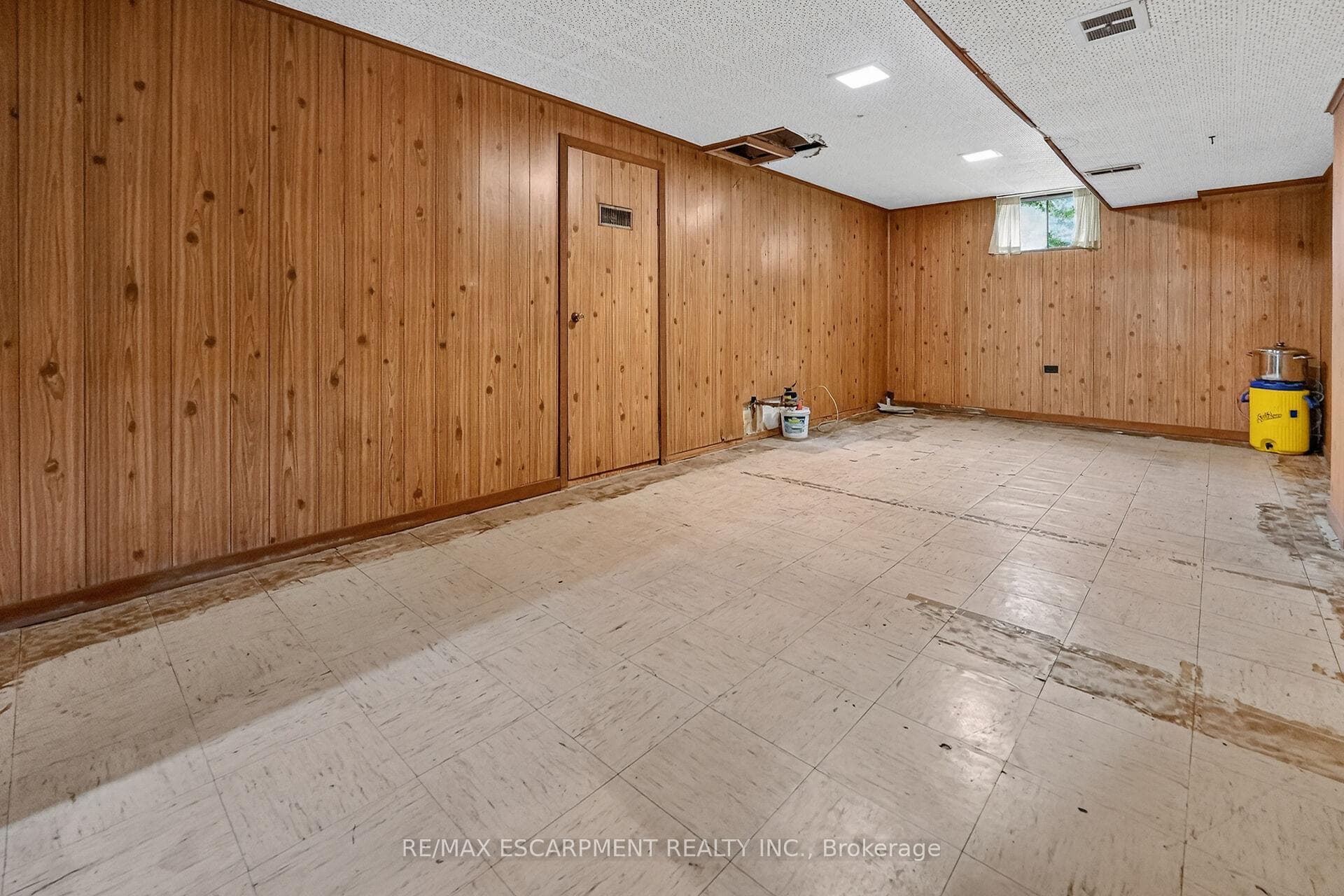 219 Fiddler's Green Road photo 25