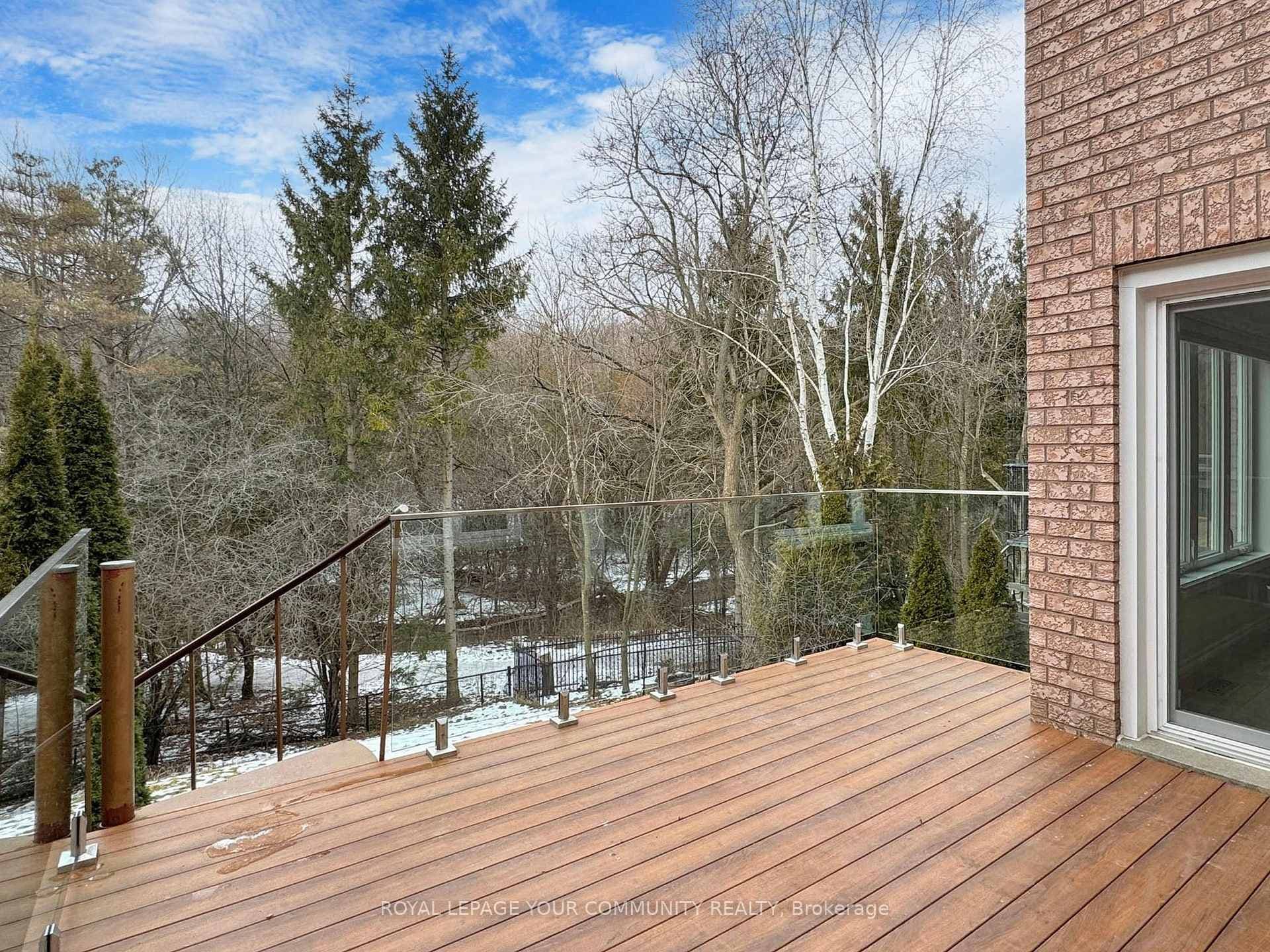 130 Deerglen Terrace photo 25