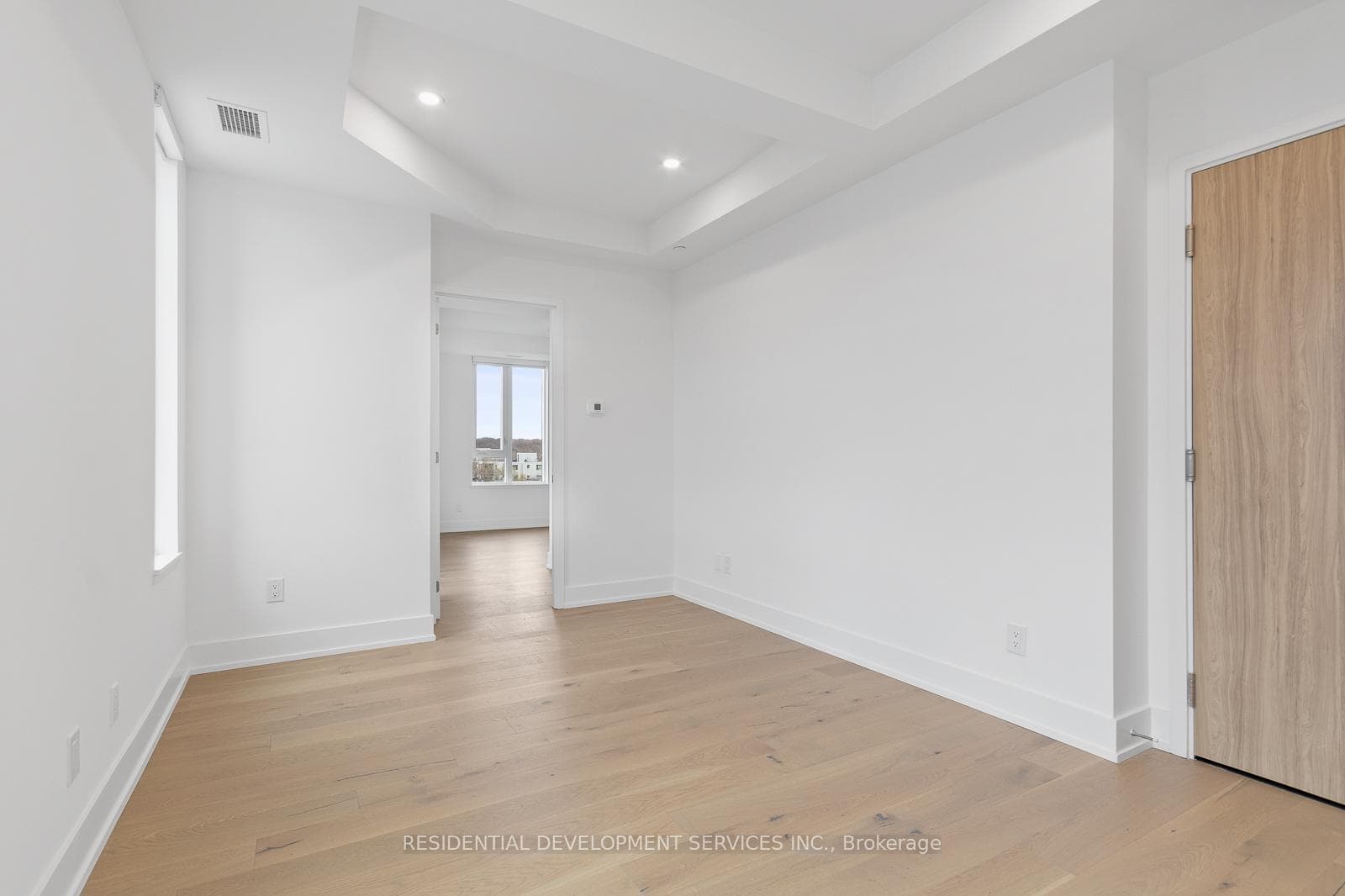 3100 Keele Street Unit 508 photo 4