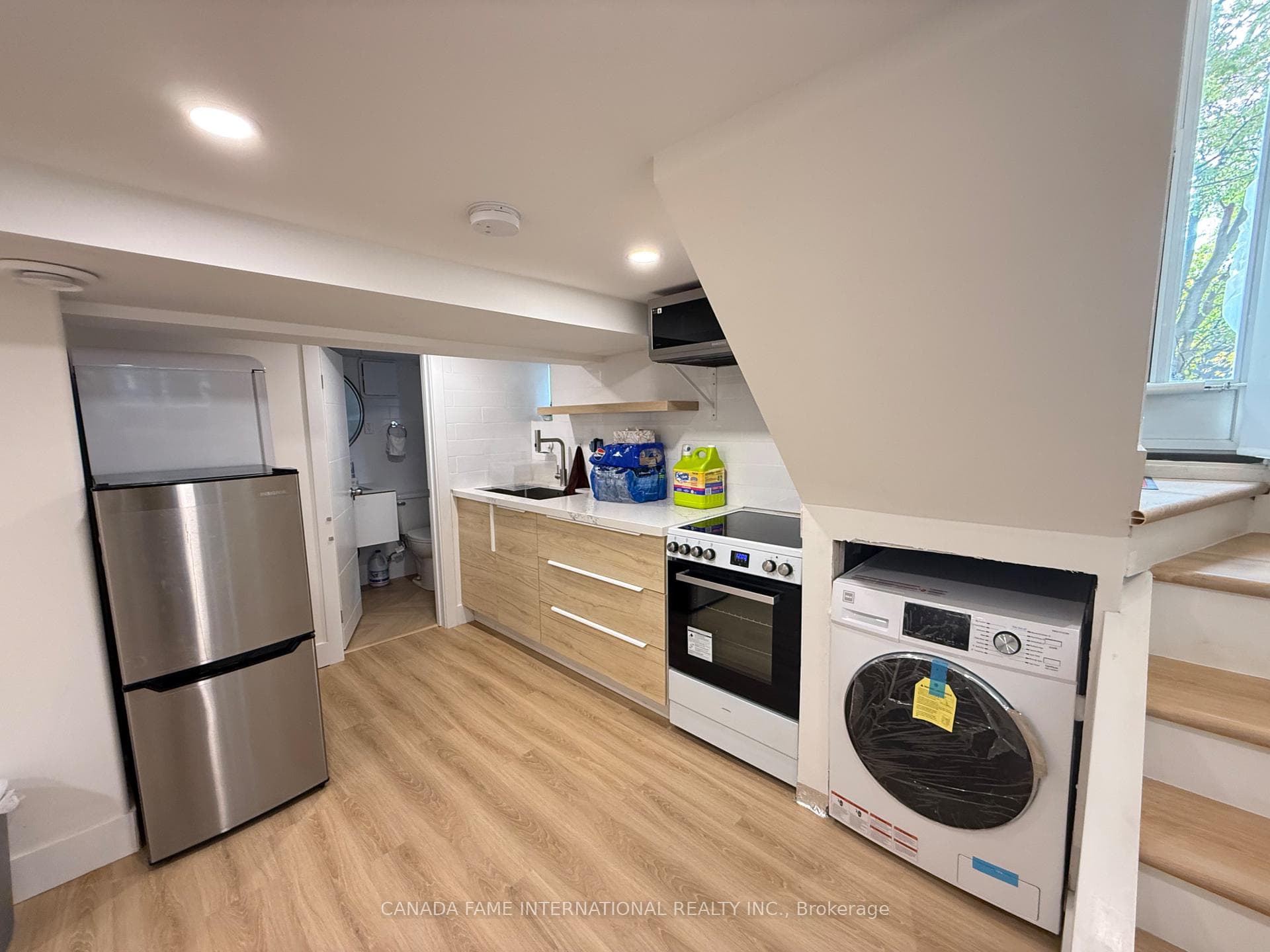 1235 Glencairn Avenue photo 14