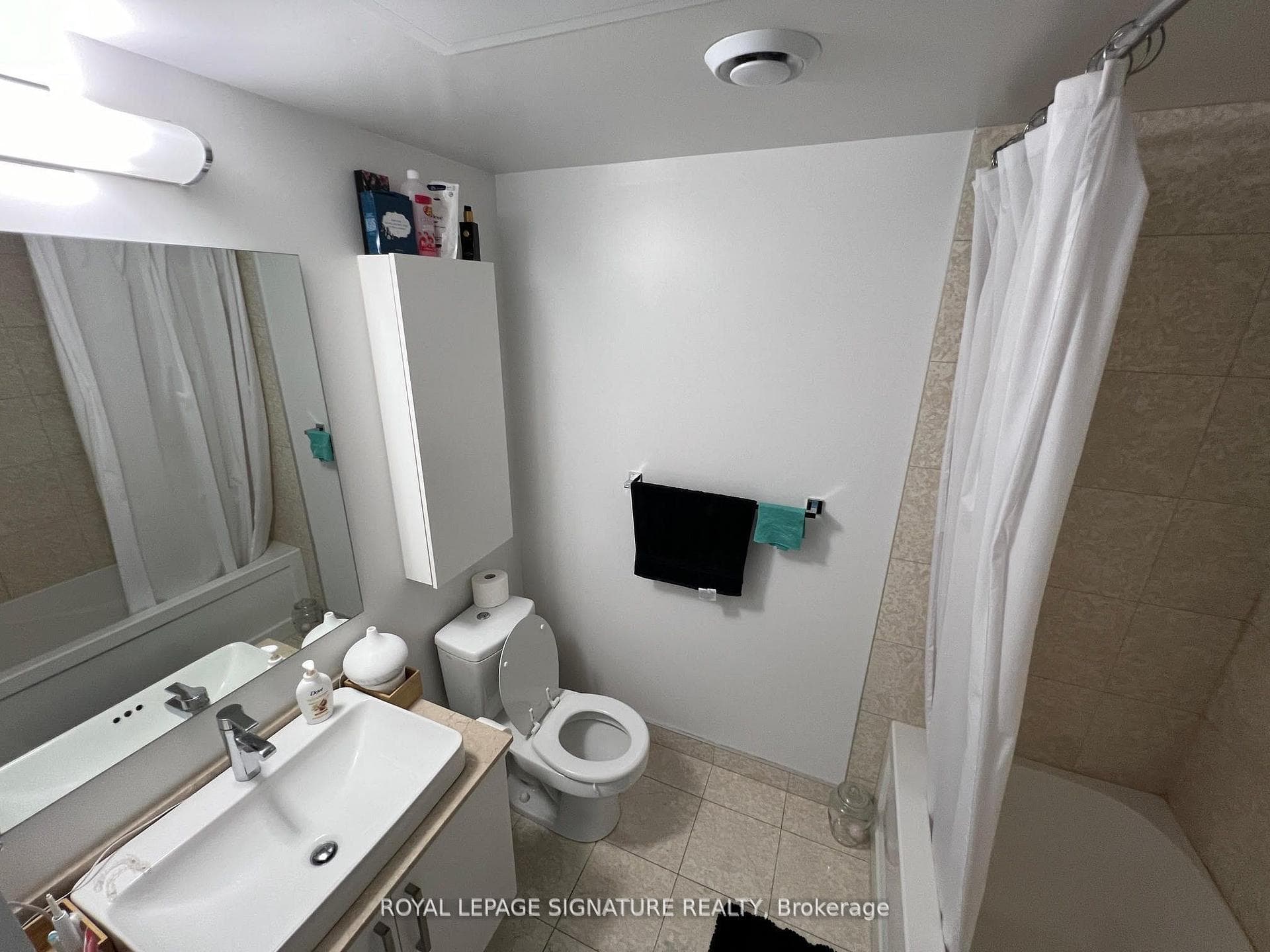 12 York Street Unit 3802 photo 9