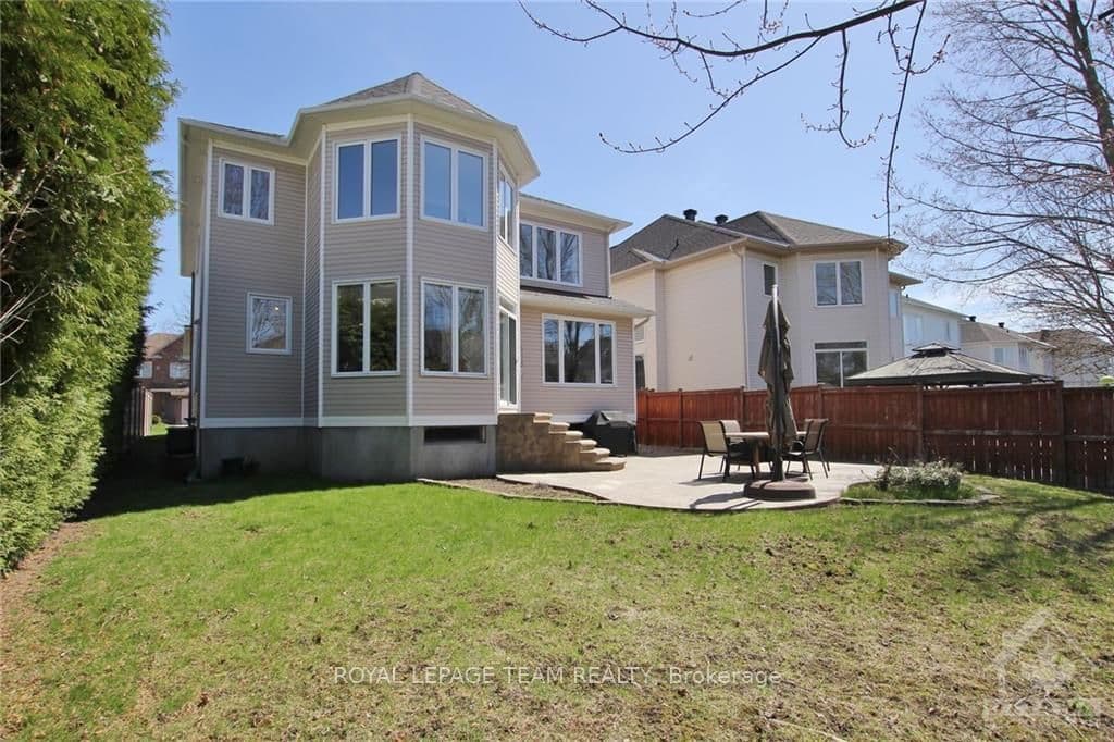 60 BIRCHFIELD Avenue photo 28