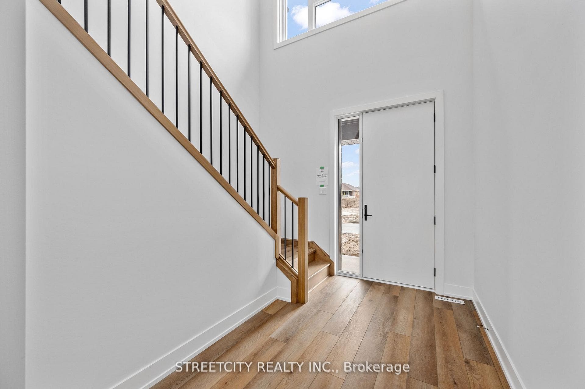 33 LUCAS Road photo 4