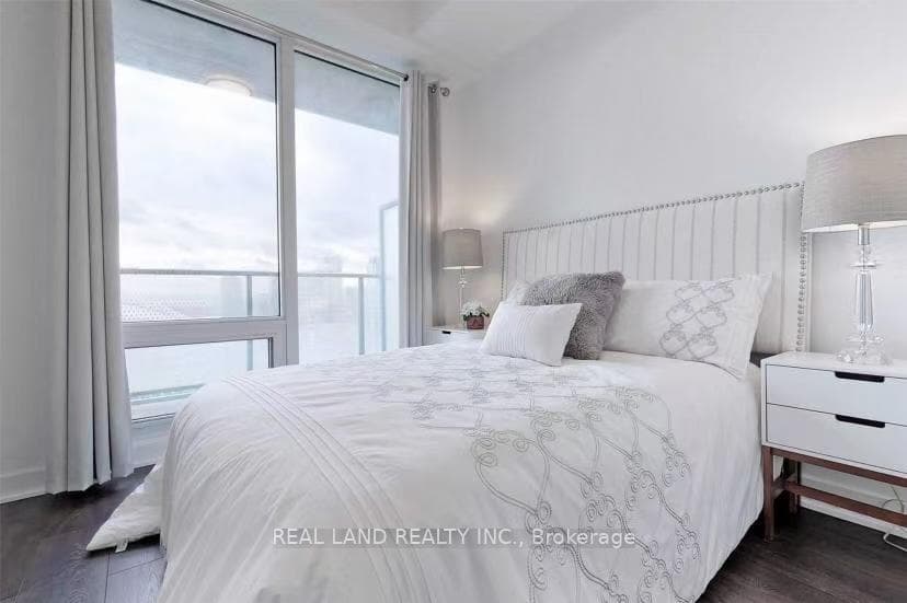 125 Blue Jays Way Unit 2811 photo 6