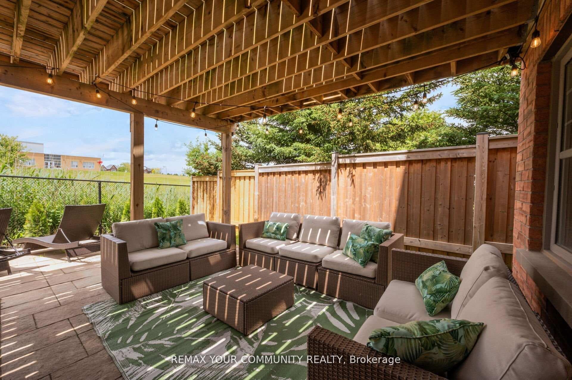 78 Alex Campbell Crescent photo 29