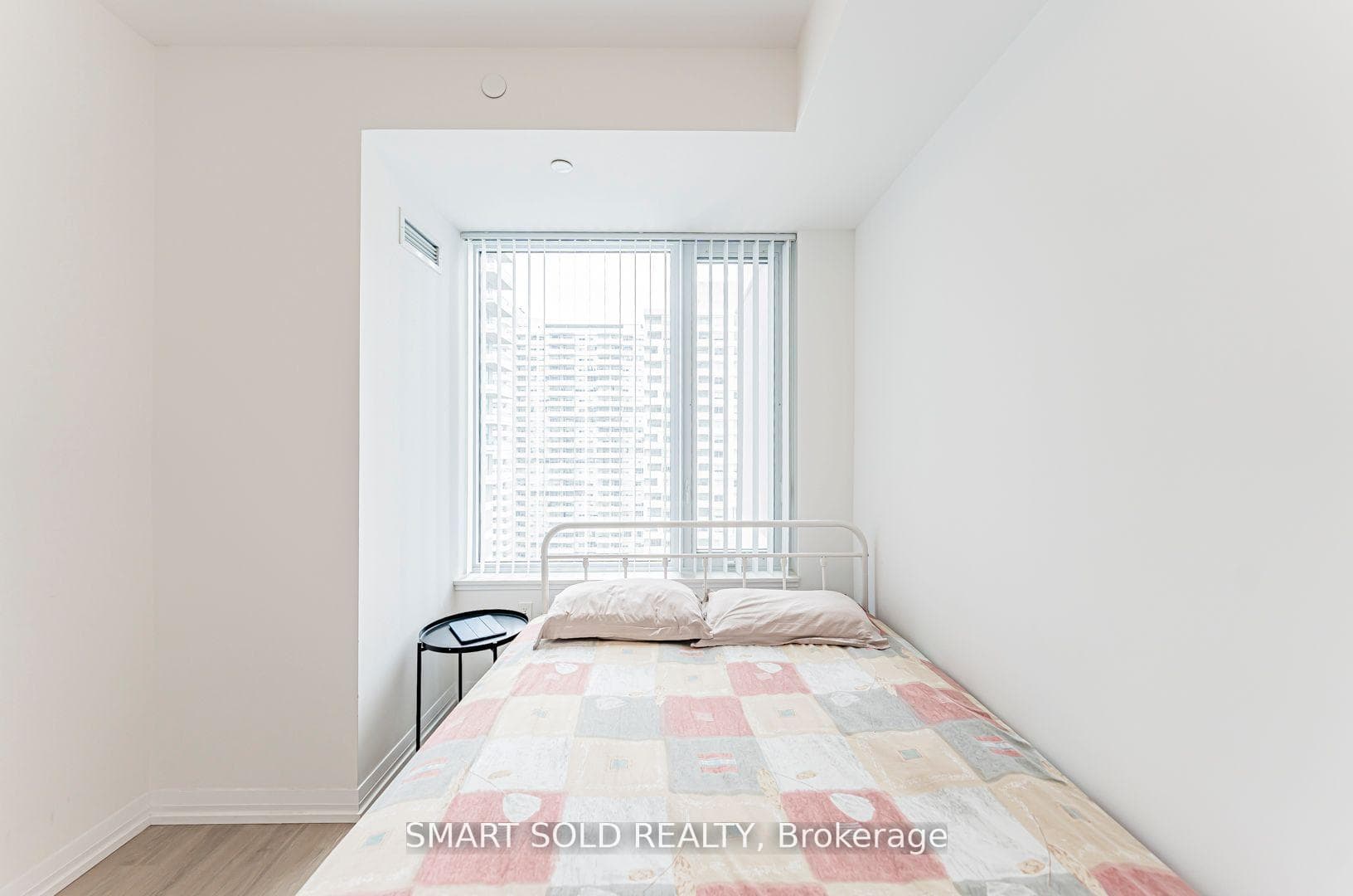 25 Holly Street Unit 2003 photo 18