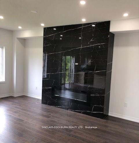 101 Werry Avenue photo 3