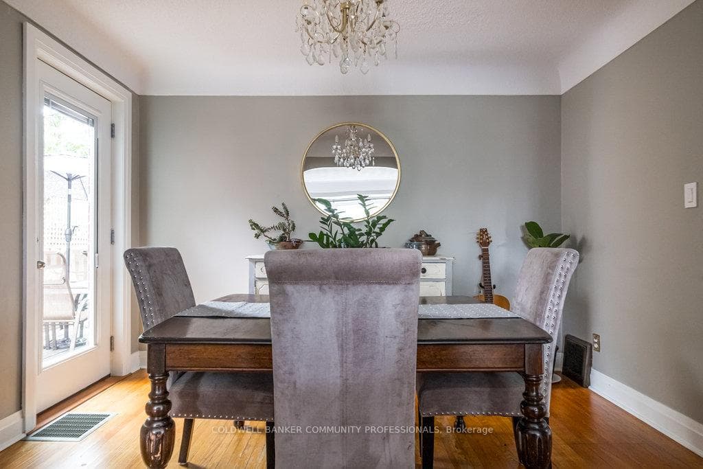 32 Jefferson Avenue photo 13