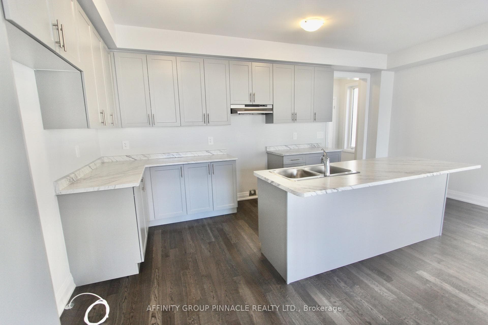 24 Walters Street photo 4