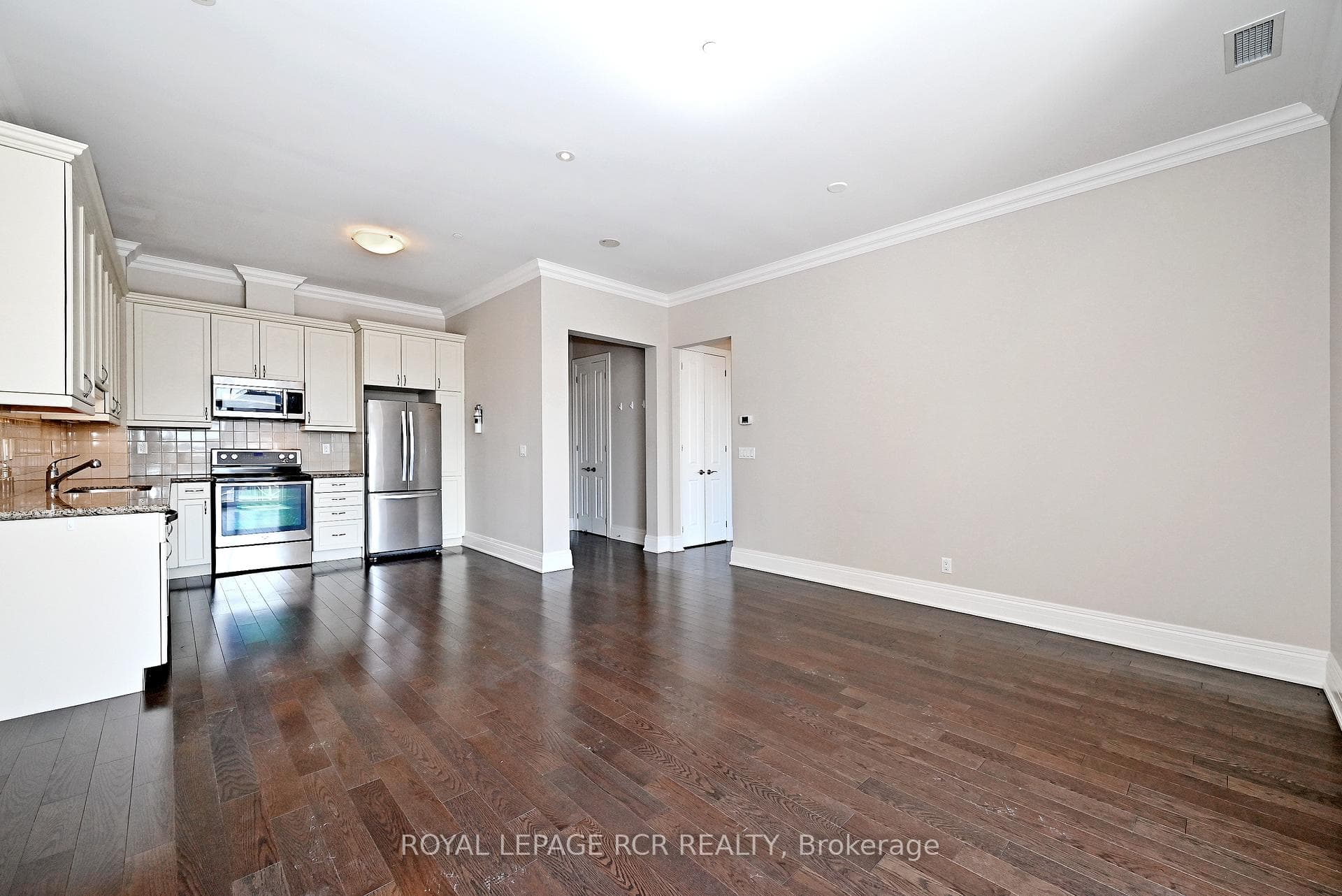 80 Burns Boulevard Unit 416 photo 18