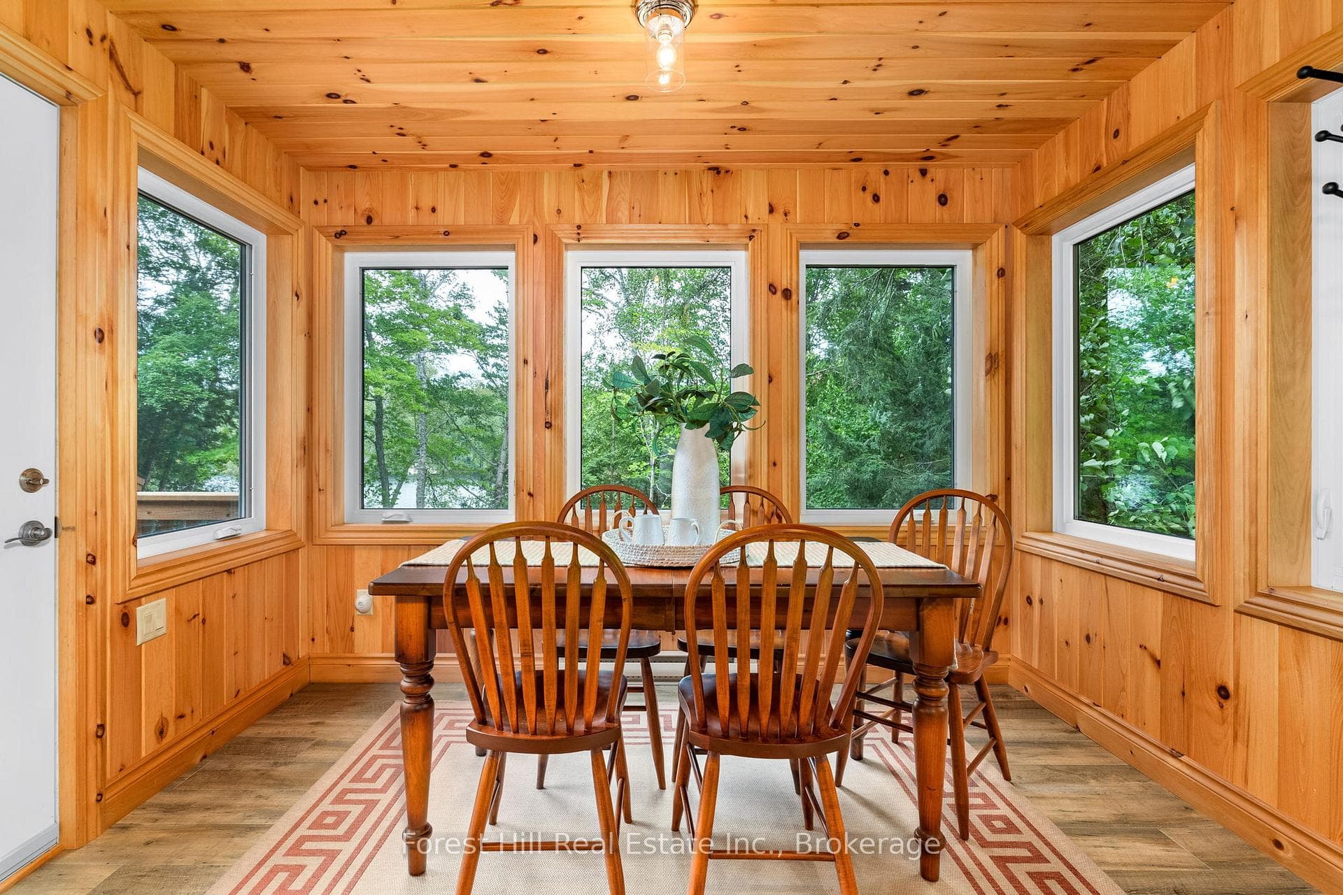 Bunkie Dining Room