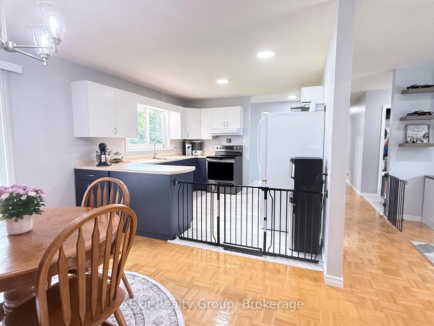 177 West Front Street photo 8