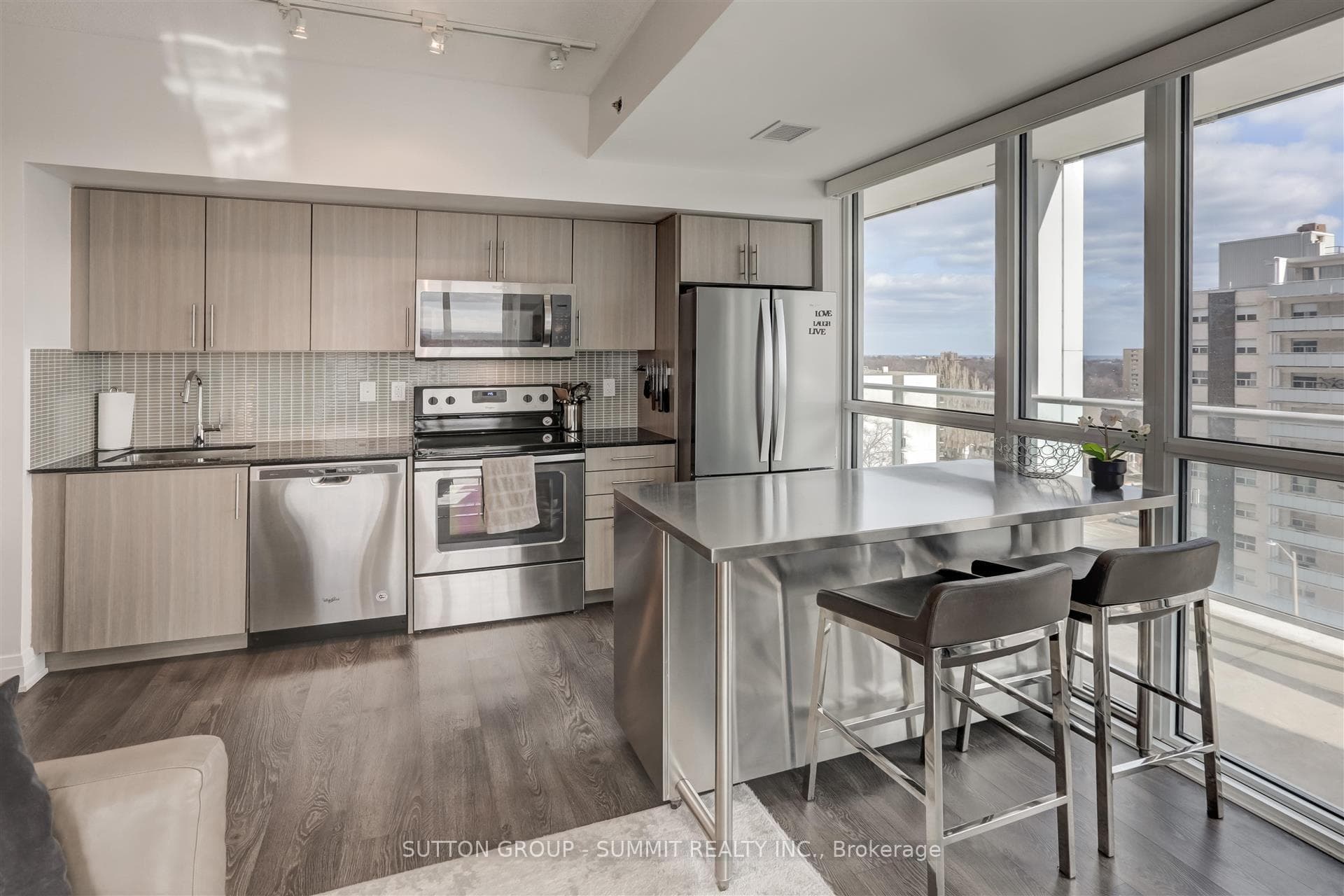 55 SPEERS Road Unit 709 photo 12