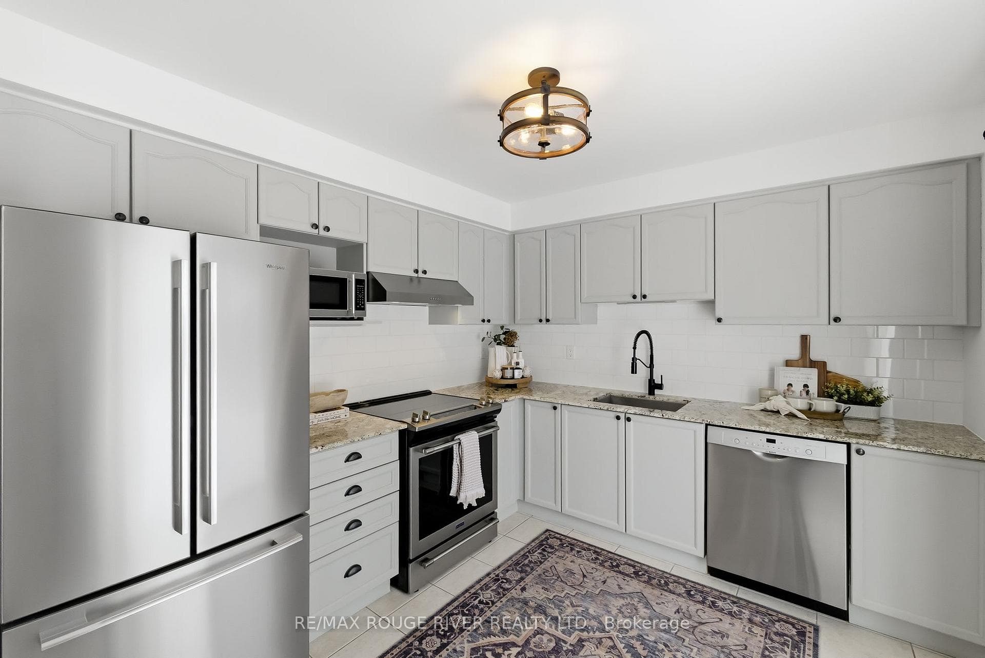 1377 Dumont Street photo 17