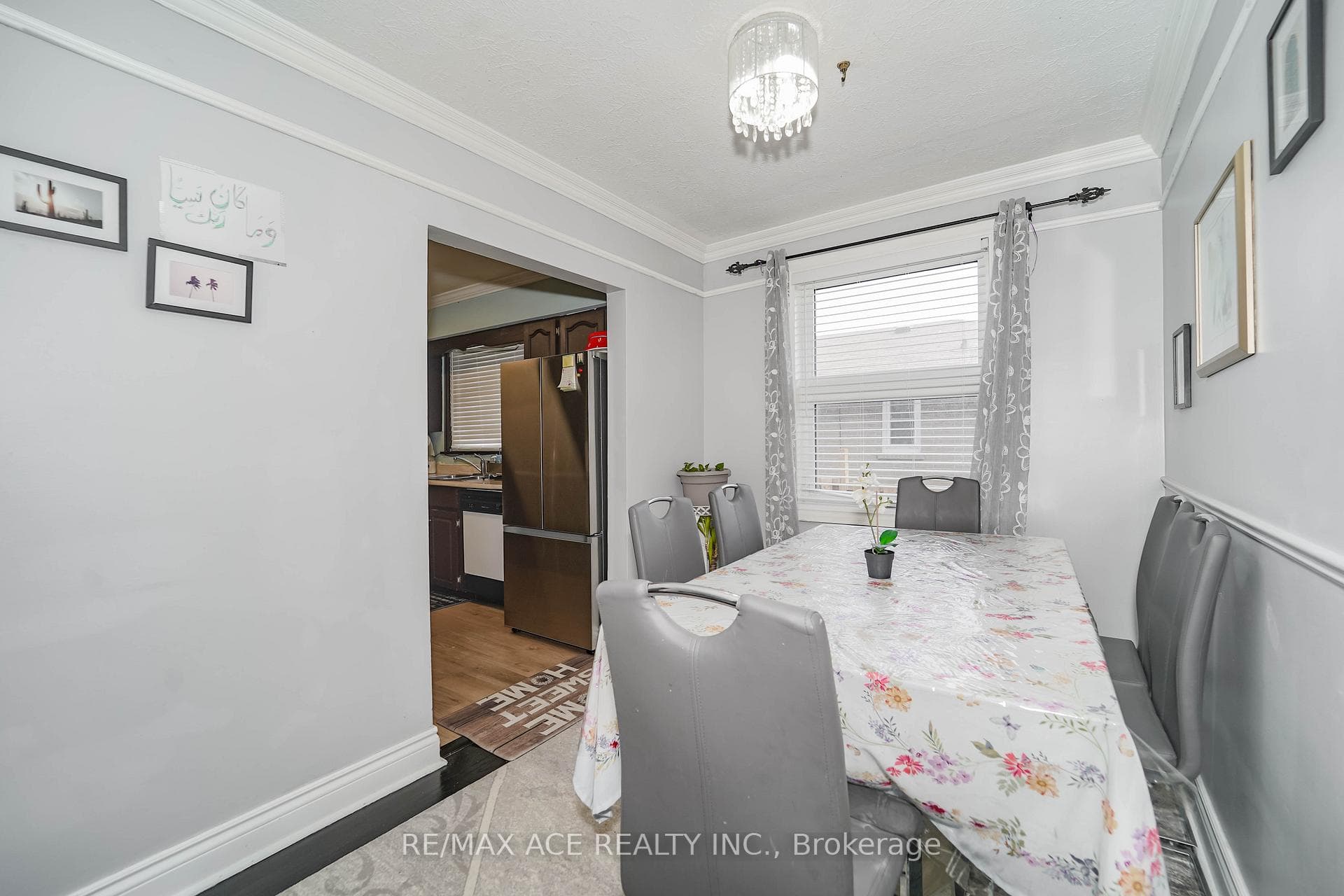1425 Lakefield Street photo 16