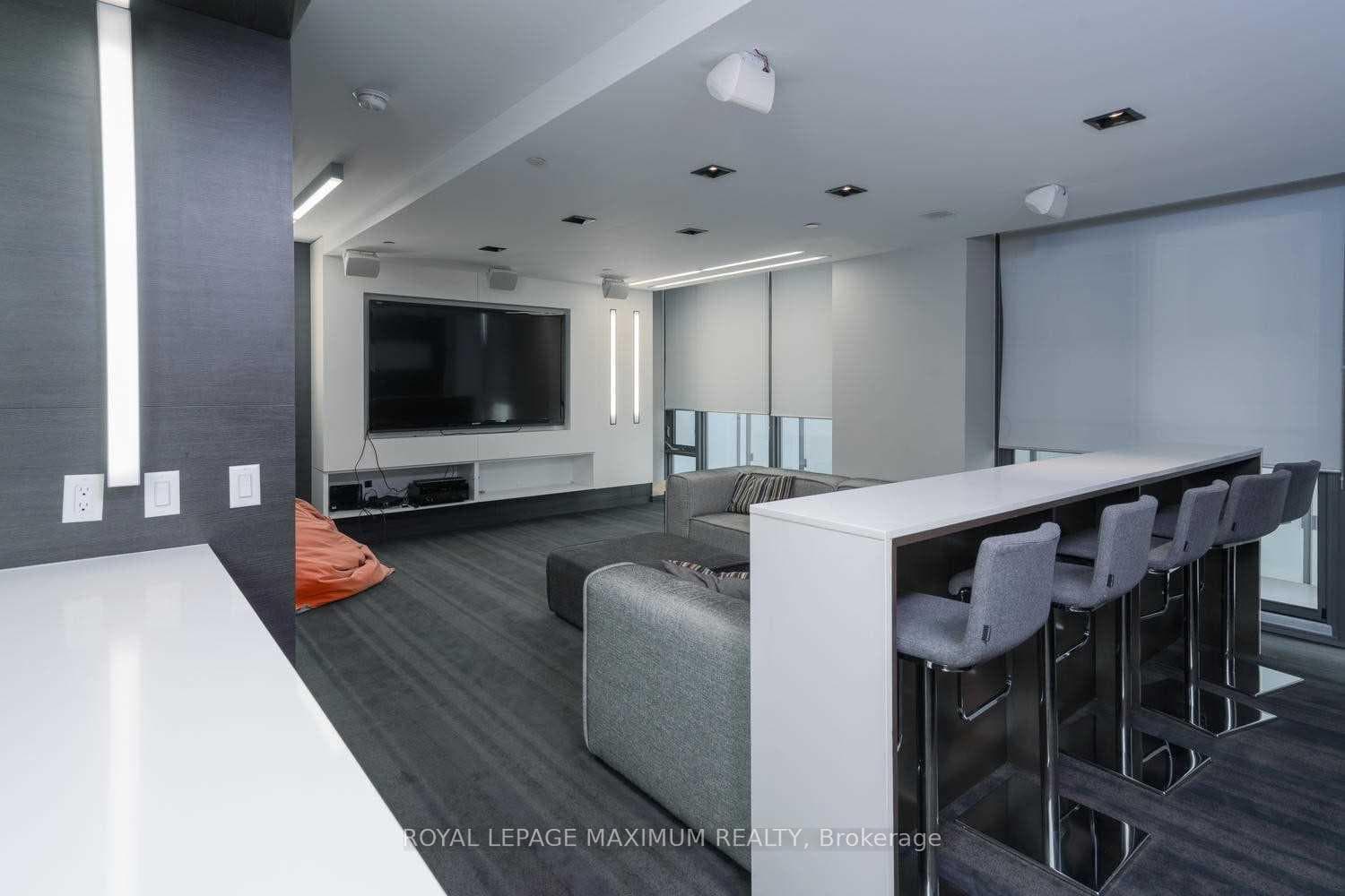 101 Peter Street Unit 3208 photo 17