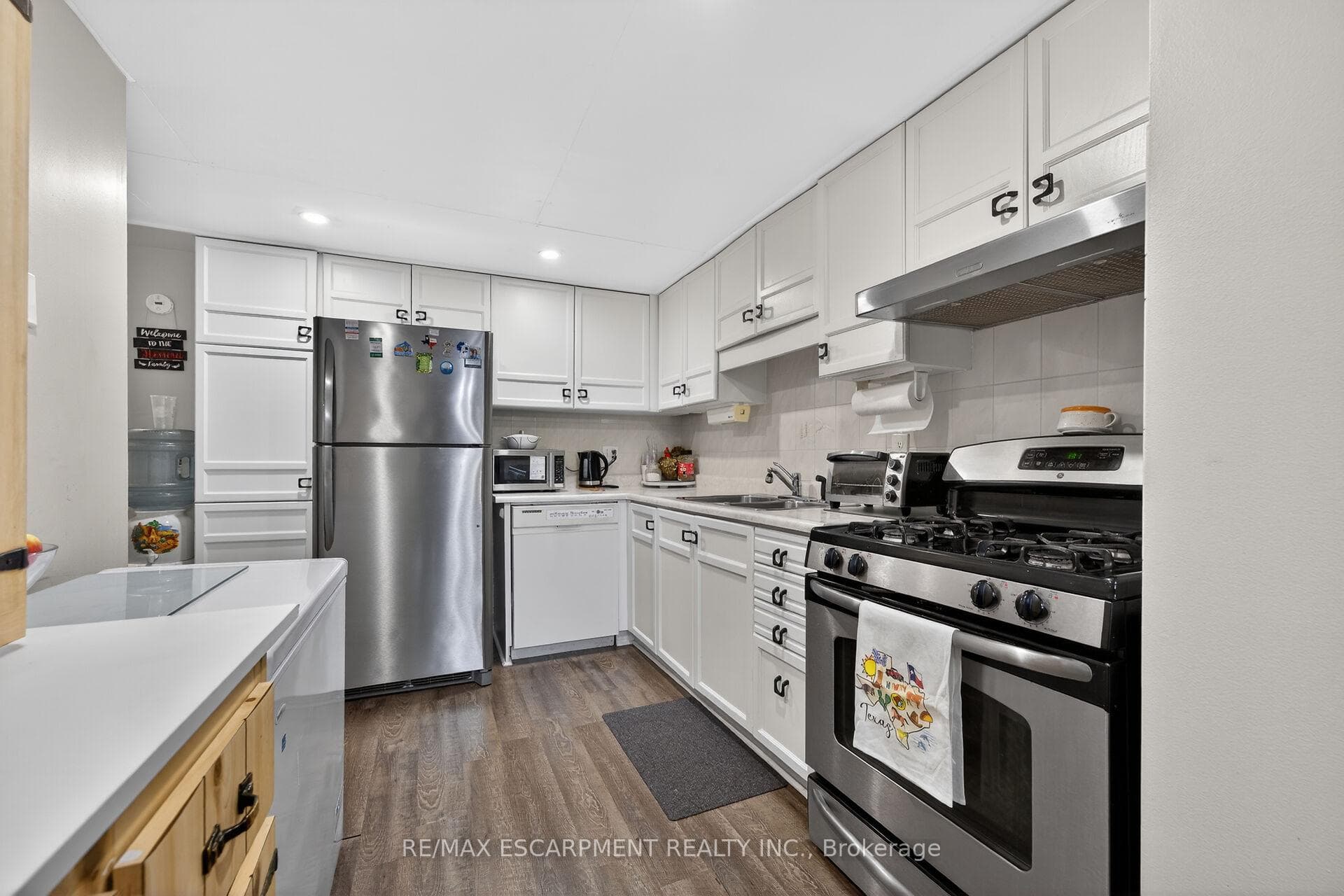 1675 Upper Gage Avenue Unit 47 photo 4
