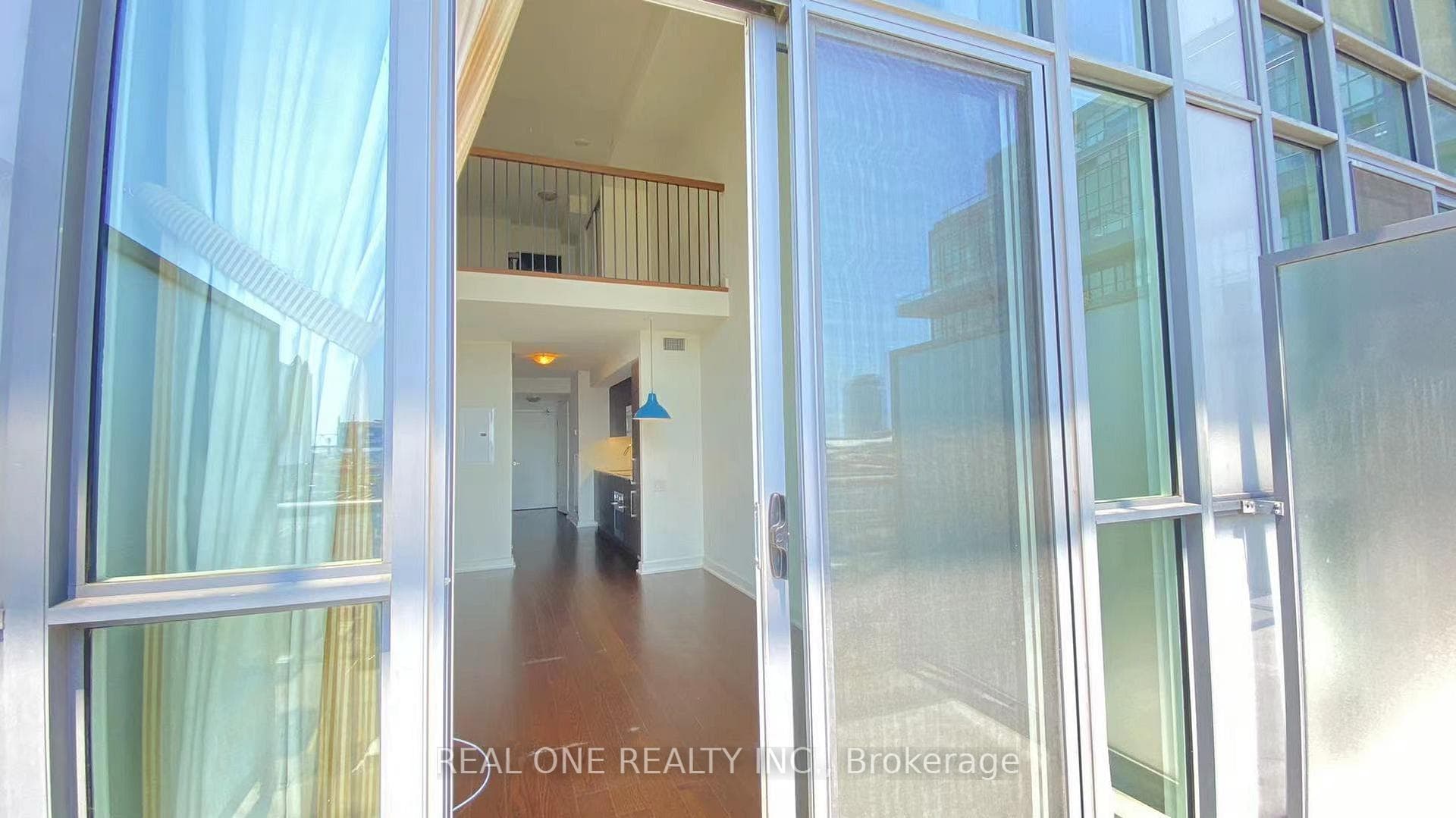 5 Hanna Avenue Unit 509 photo 5