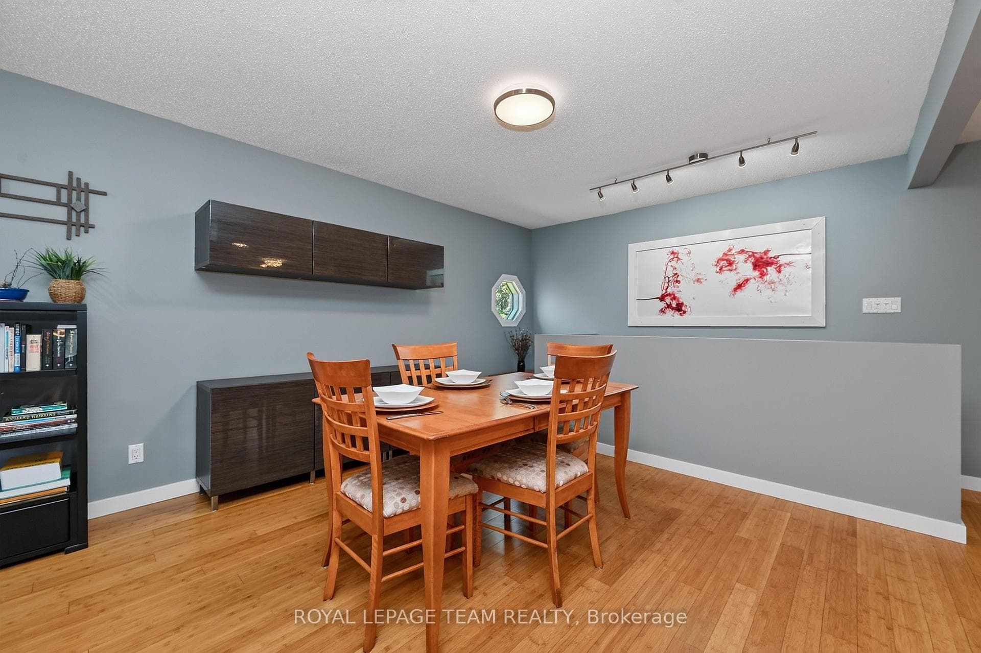 13 Candow Crescent photo 8