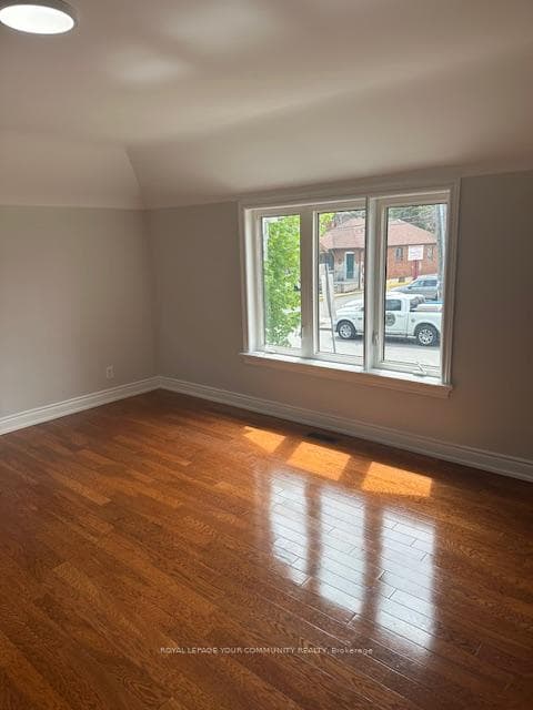 188 Joicey Boulevard photo 7