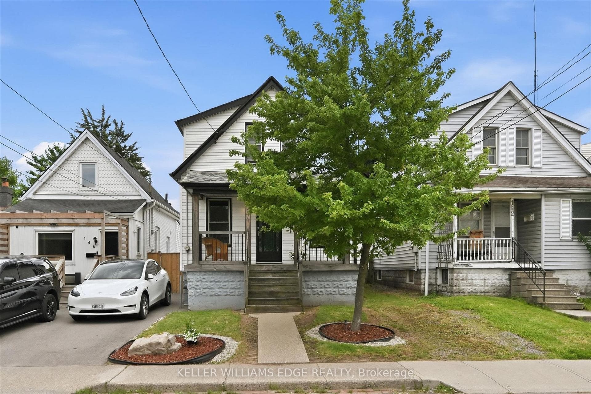 144 Campbell Avenue photo 2