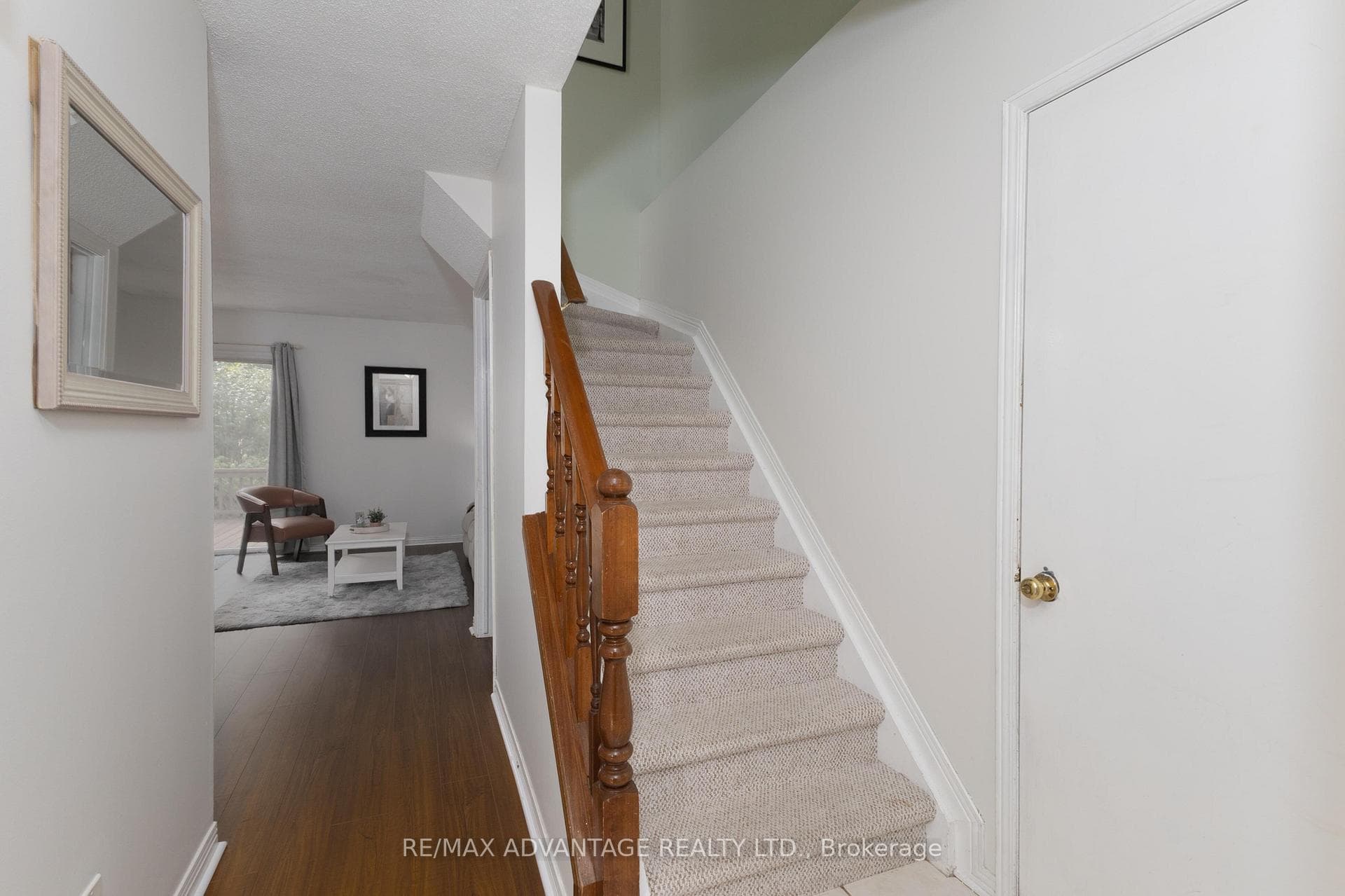 63 Walmer Gardens photo 5