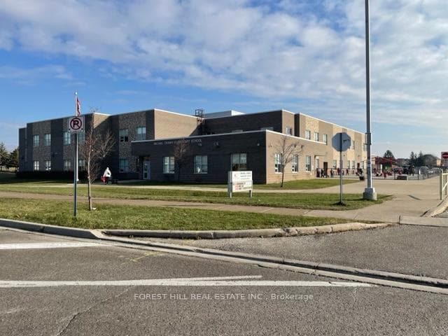 136 Melville Avenue photo 16