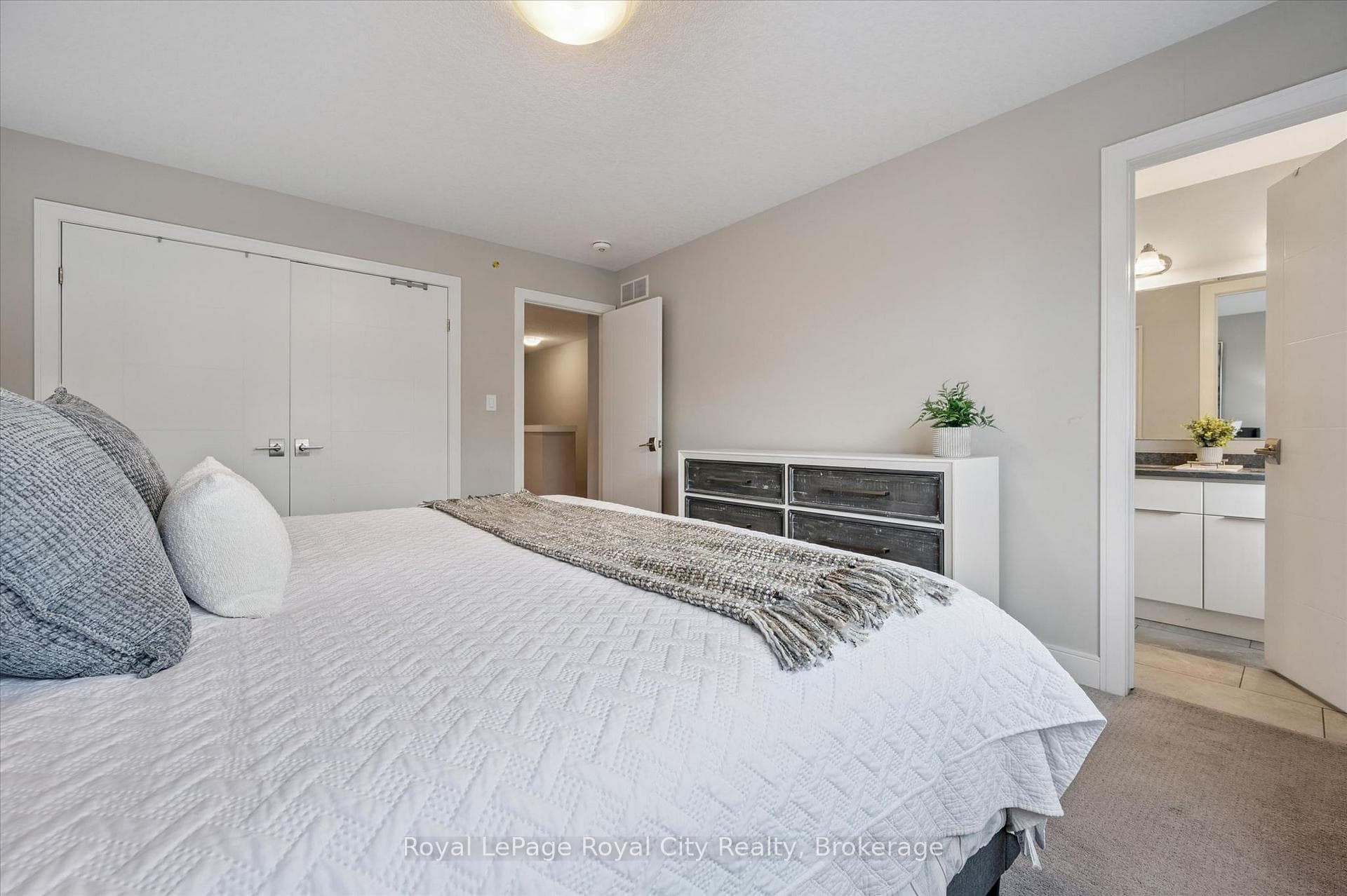 60 Arkell Road Unit 83 photo 22