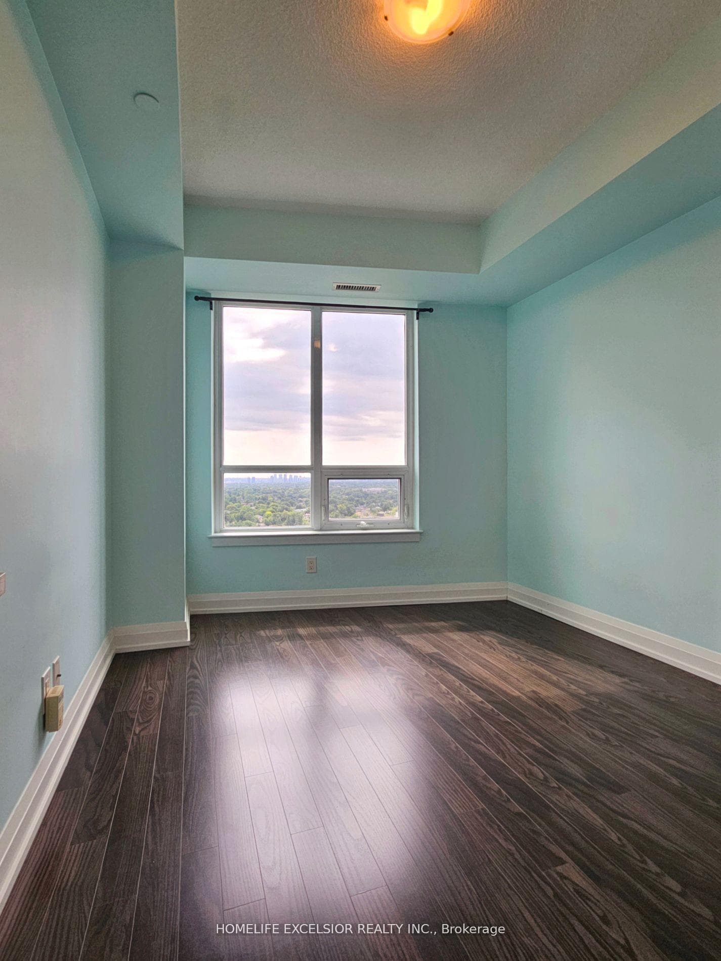 7161 Yonge Street Unit 2027 photo 19