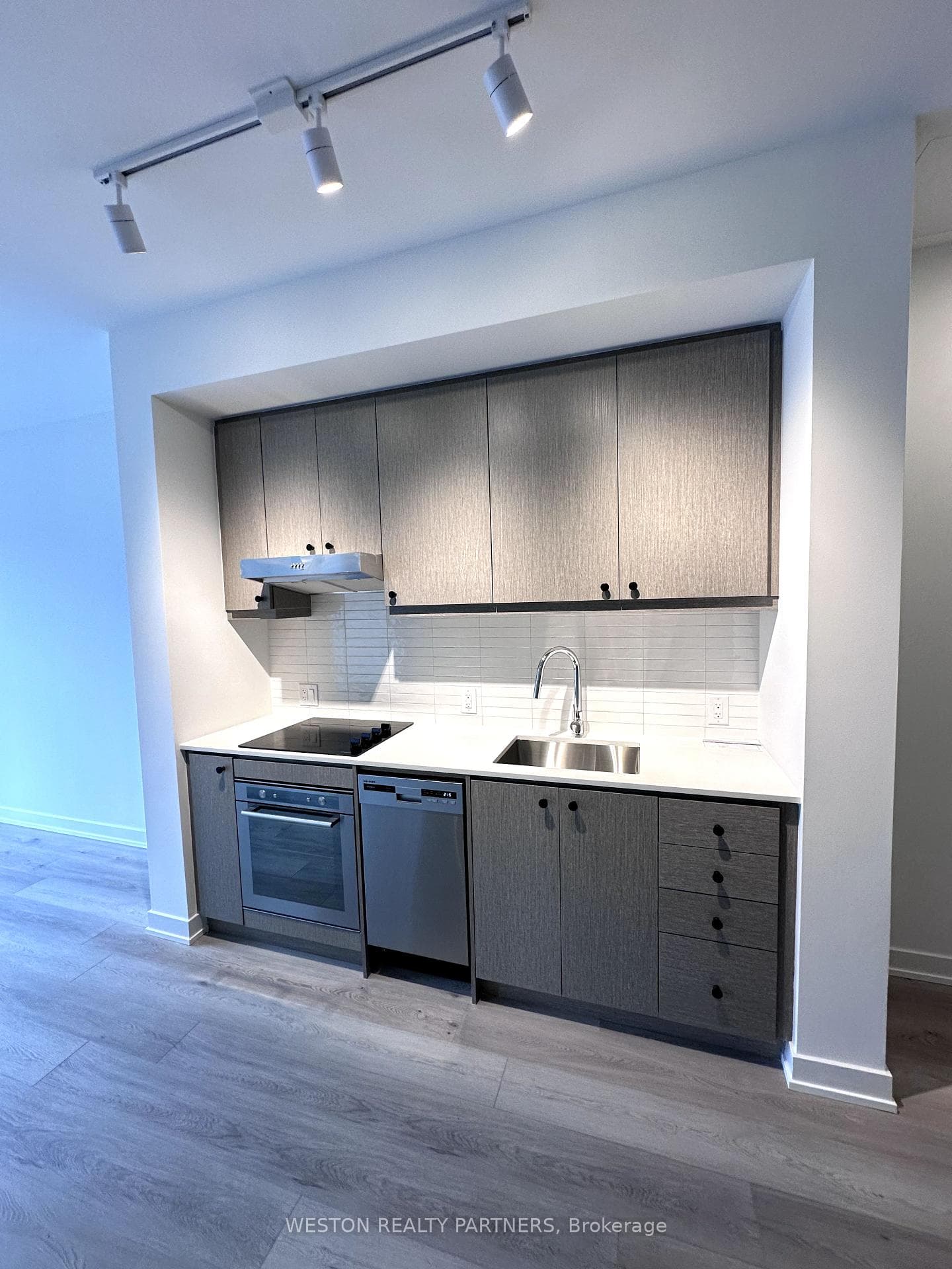 9 Tecumseth Street Unit 511 photo 2