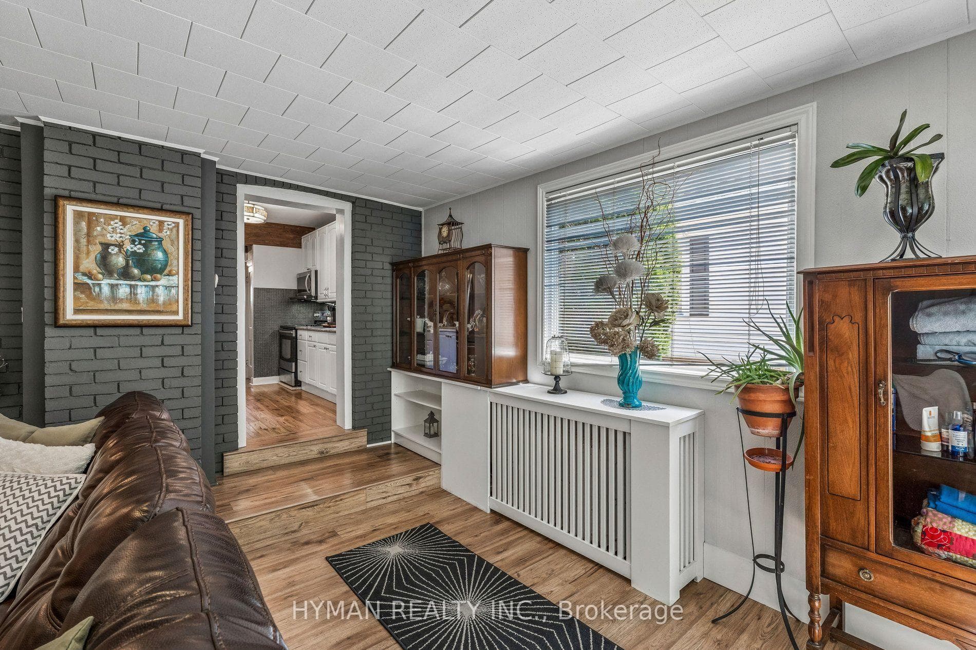 240 - 242 Russell Avenue photo 10
