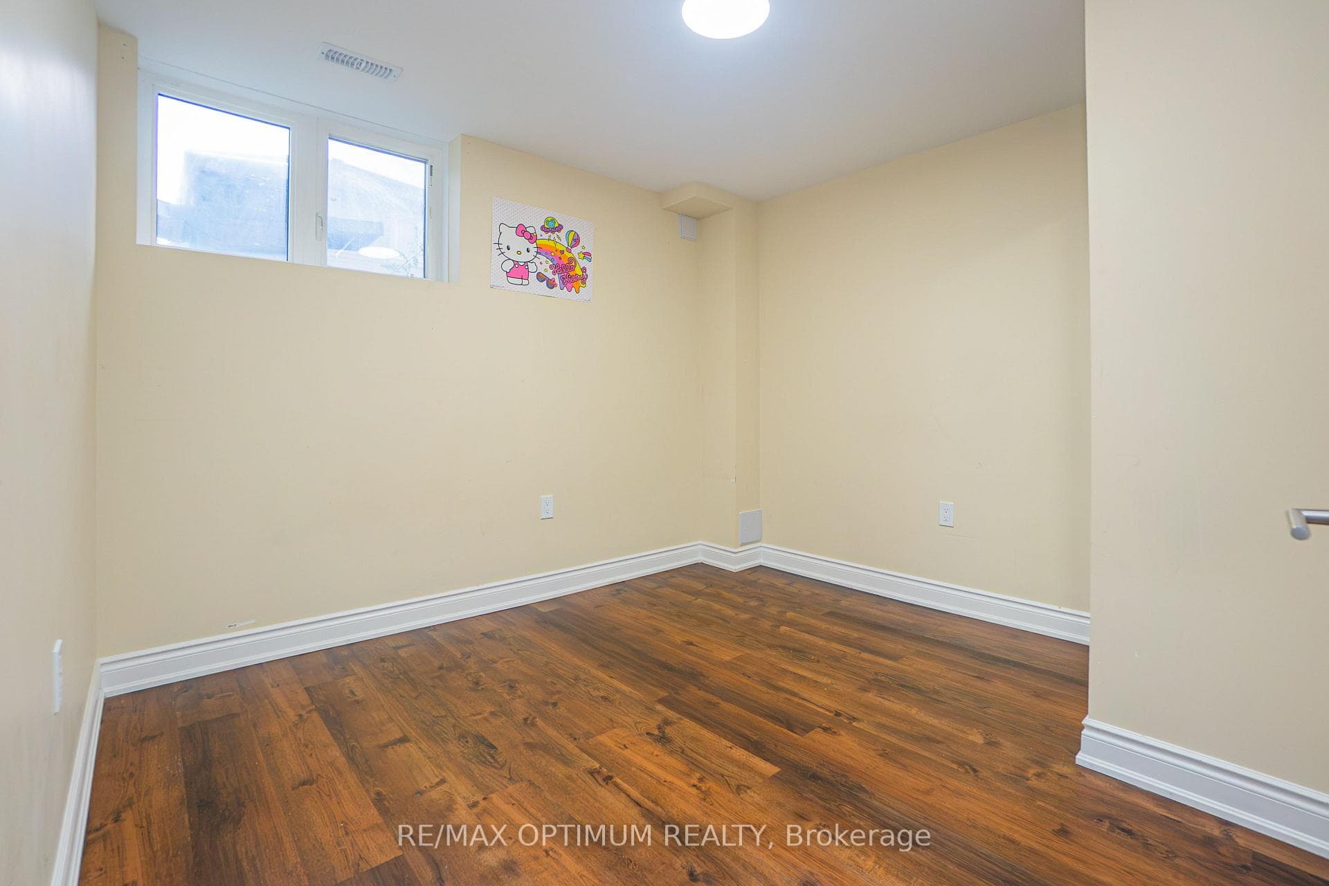 9 Fenchurch Drive Unit Basement photo 10