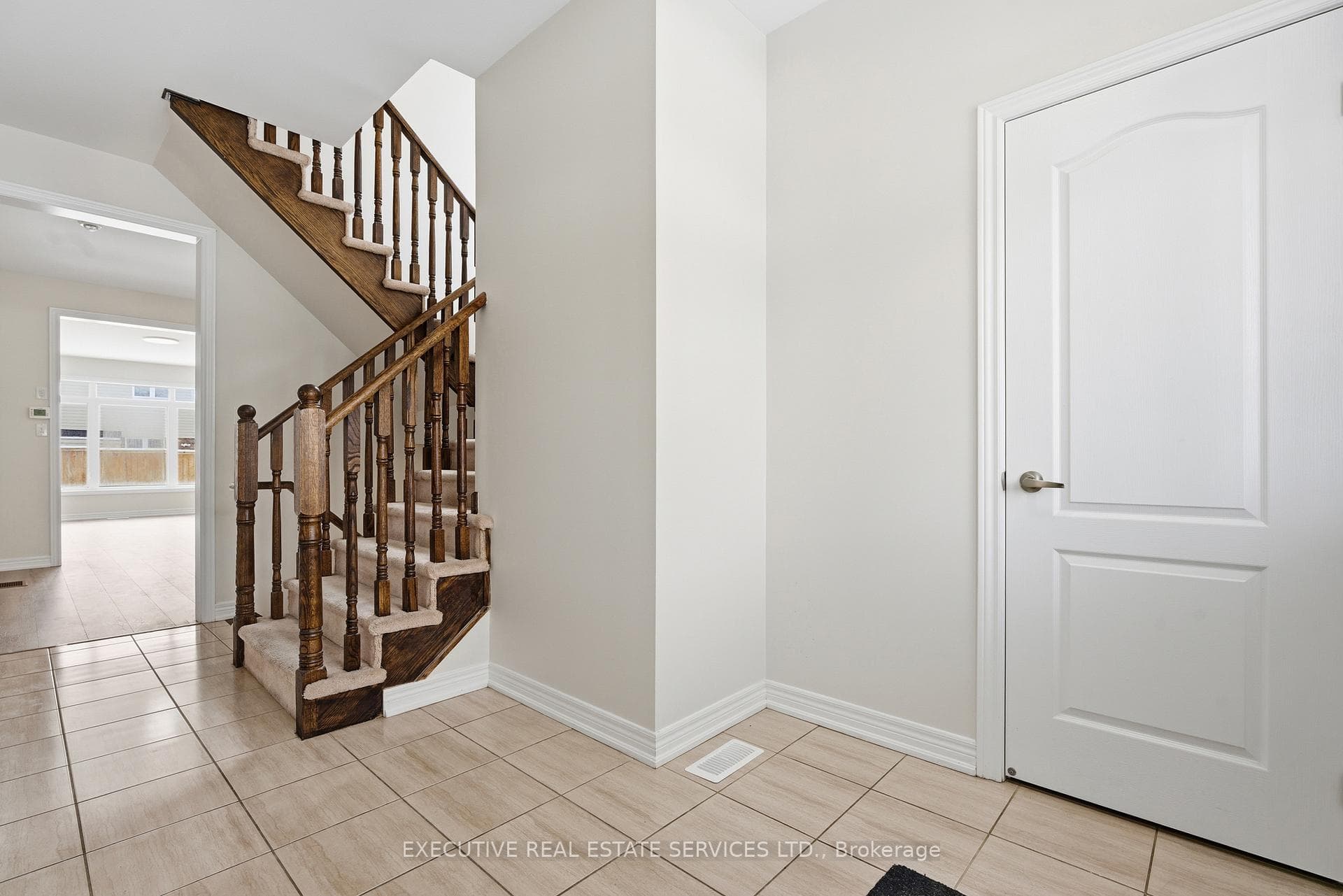 439 Linden Drive photo 15