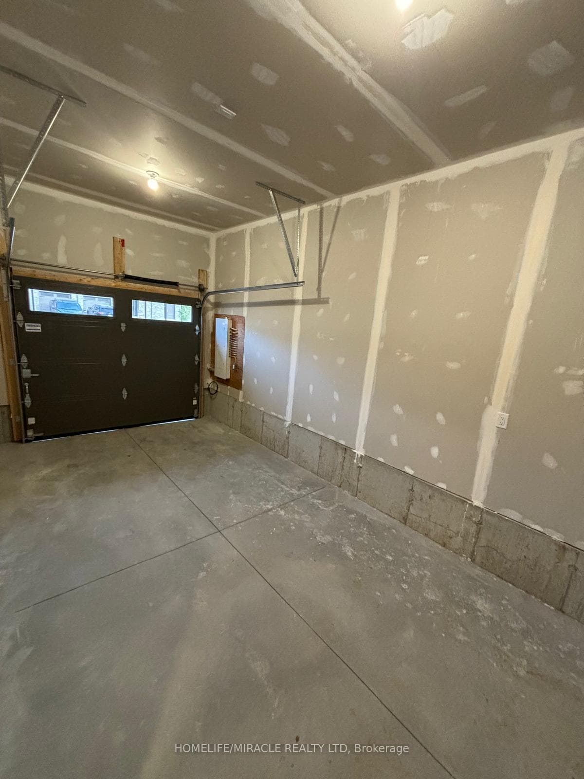 31 Markland Avenue photo 22