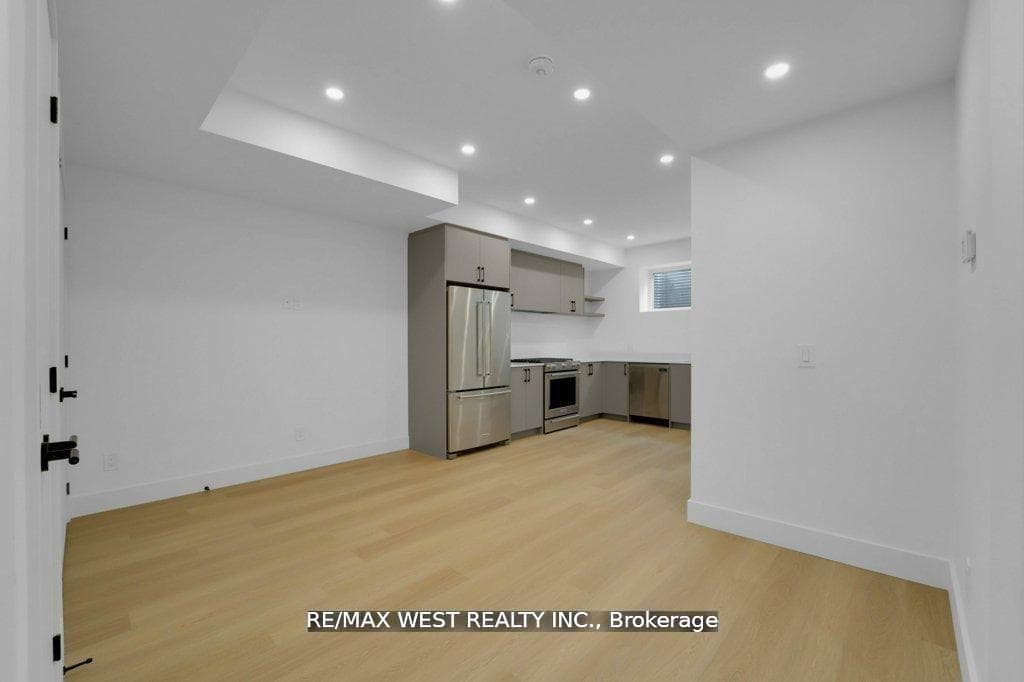 661 Winona Drive photo 38