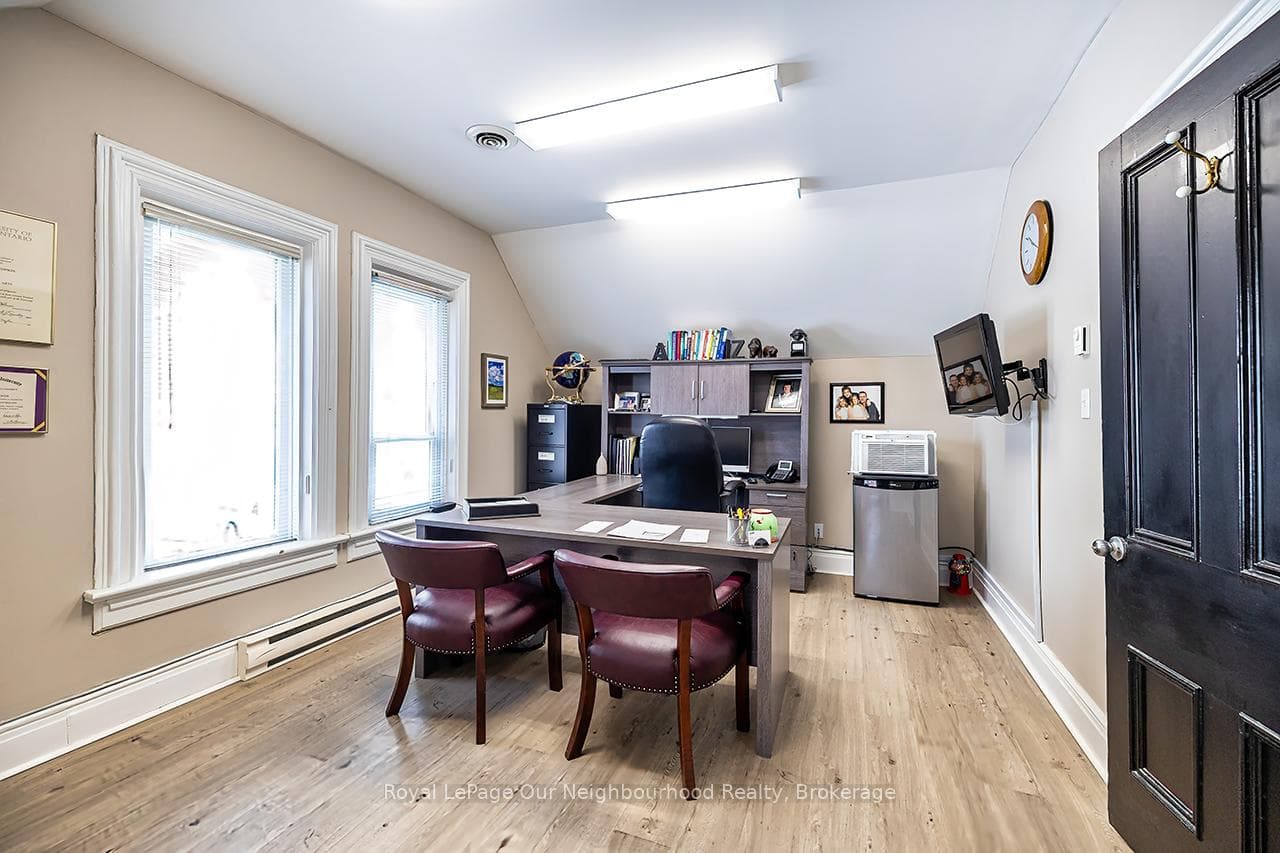 71 Albert Street photo 30