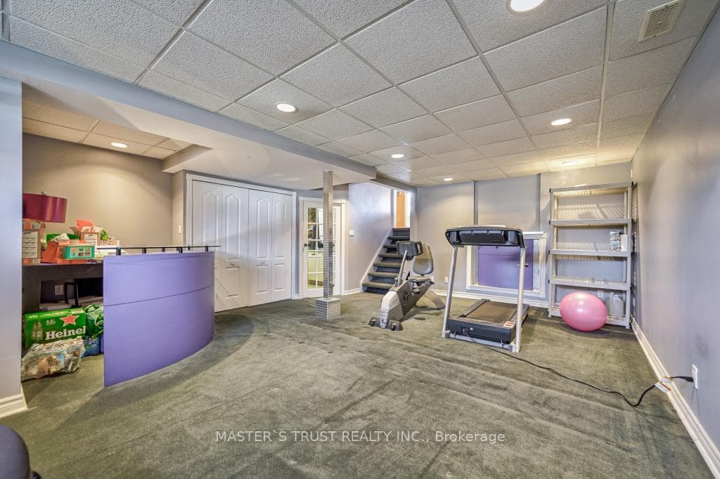 223 Lancaster Avenue photo 23