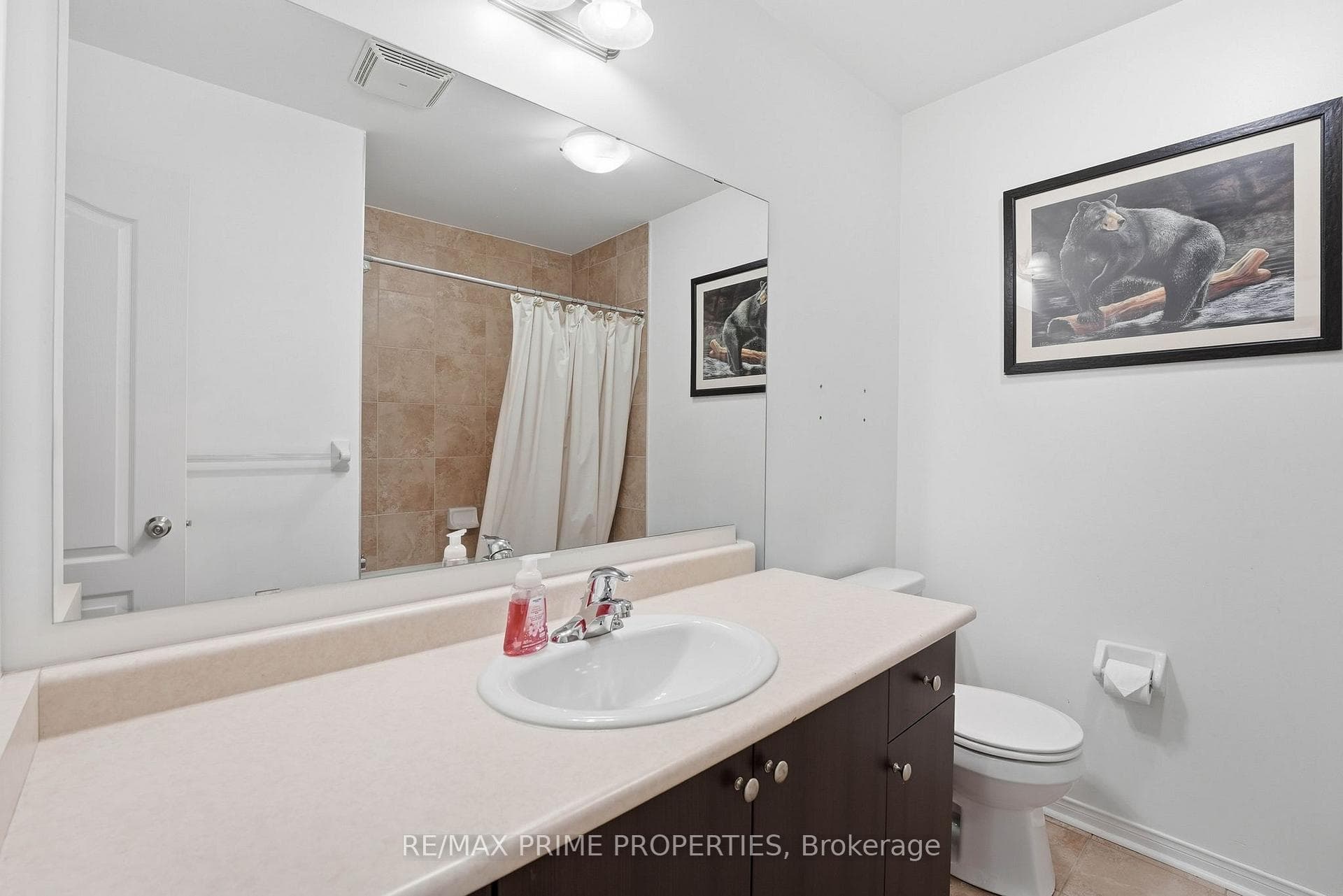 Main bathroom