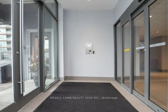 730 St Clarens Avenue Unit 1609 photo 7
