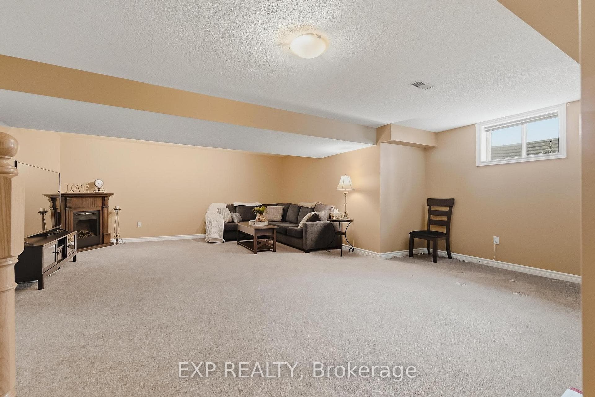 89 Andrews Drive photo 28