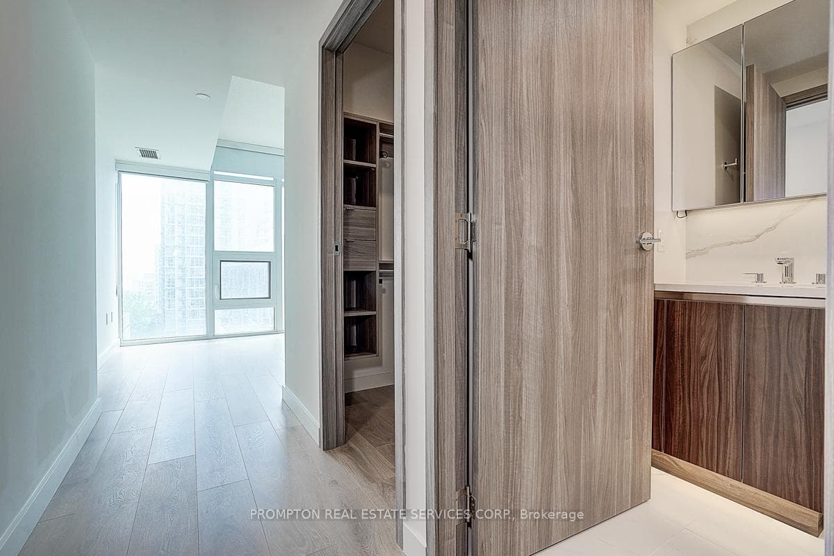 3 Concord Cityplace Way Unit 820 photo 32
