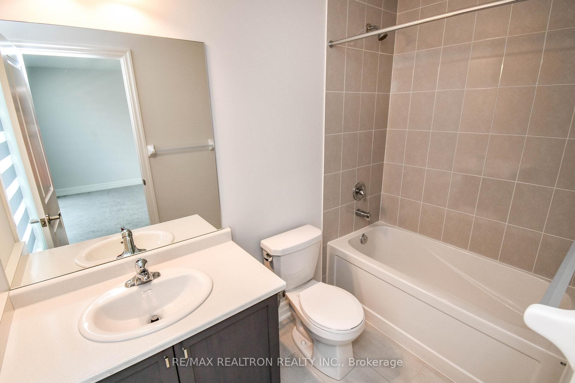 36 Del Ray Crescent photo 28