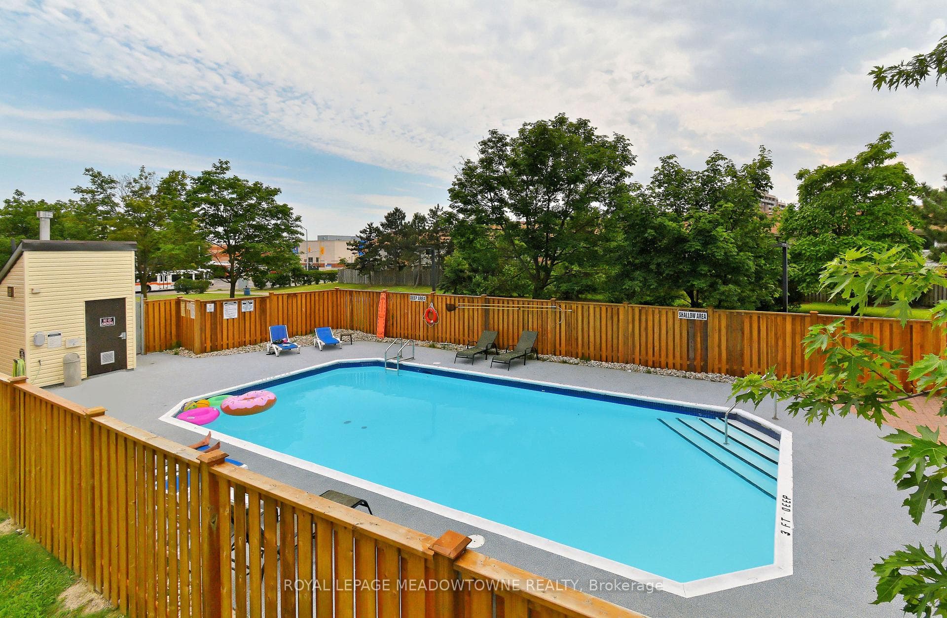 6720 Glen Erin Drive Unit 1013 photo 22